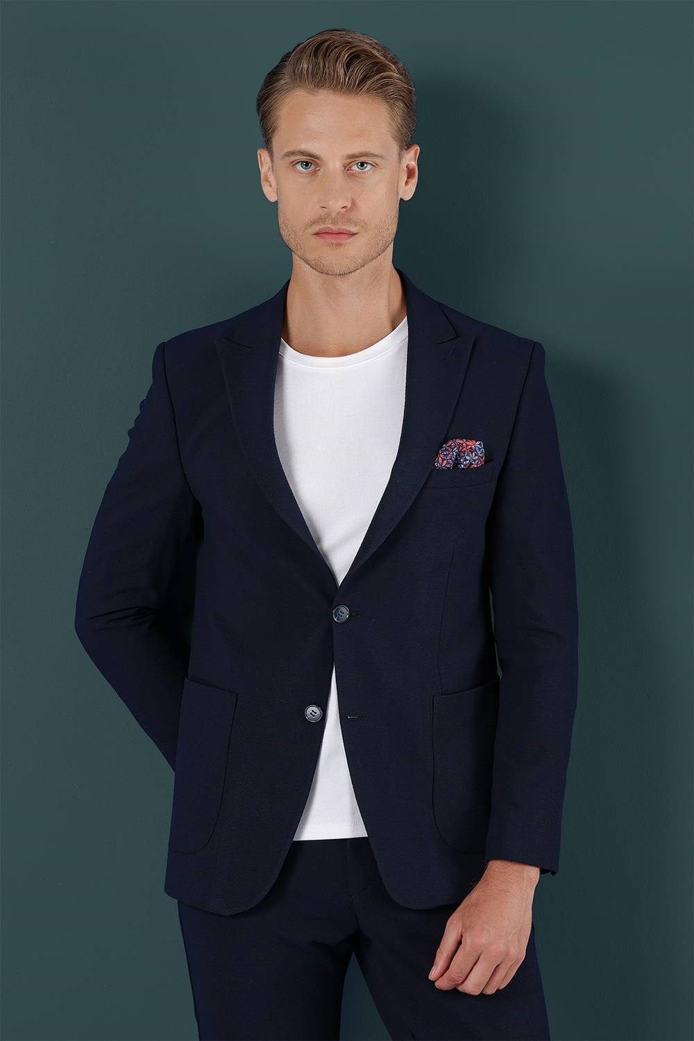 Slim Fit Sivri Yaka Esnek Pamuklu Dokulu Lacivert Blazer Ceket C 659