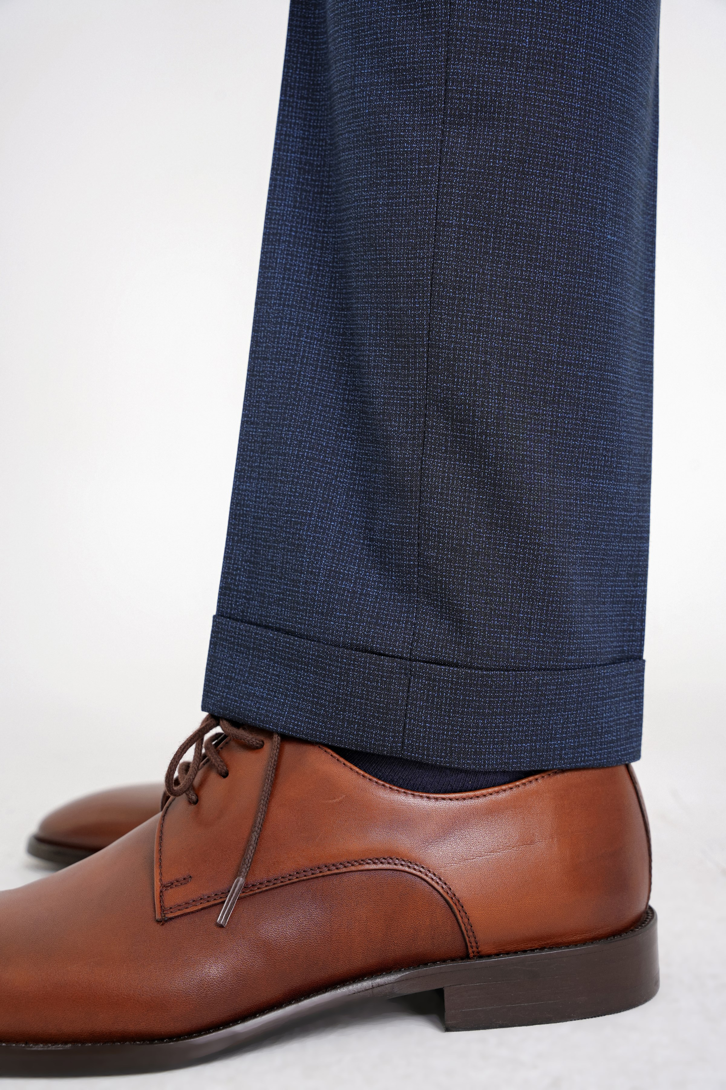 Slim Fit Sivri Yaka Esnek Yünlü Düz Lacivert Klasik Takım Elbise TK 928