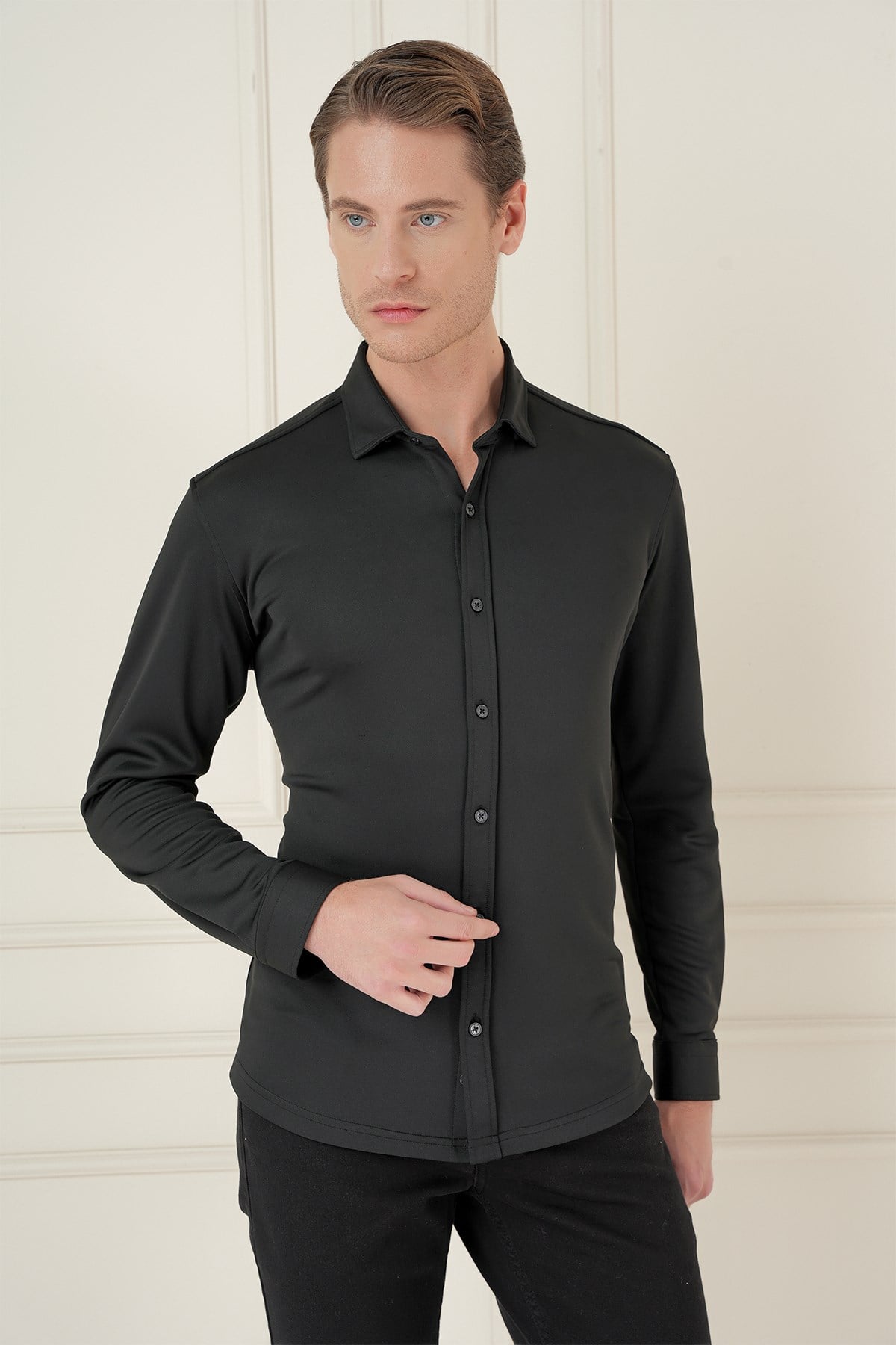Slim Fit Spor Yaka Cepsiz Pamuklu Siyah Gömlek G 1580