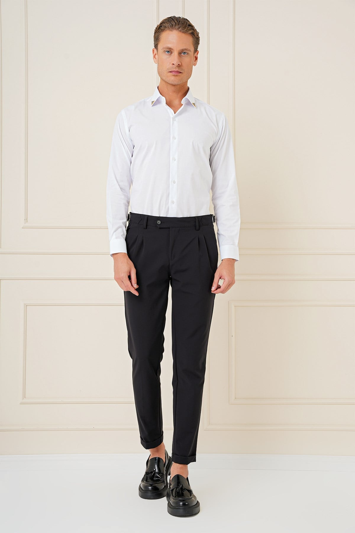 Slim Fit Yaka Ucu Demir Tasarımlı Esnek Pamuk Beyaz Gömlek G 1577