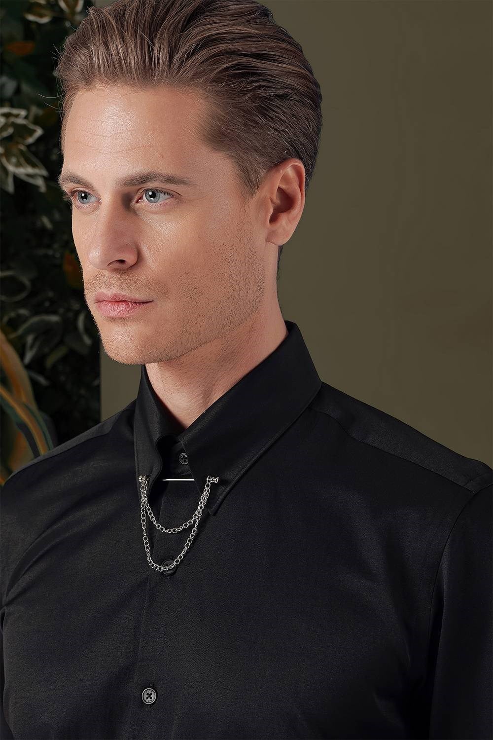Slim Fit Yaka Zincirli Pamuklu Düz Siyah Gömlek GK 710
