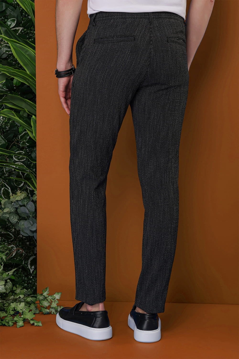 Slim Fit Yan Cepli %97 Pamuklu Gofre Kumaş Çizgili Siyah Pantolon P 1113