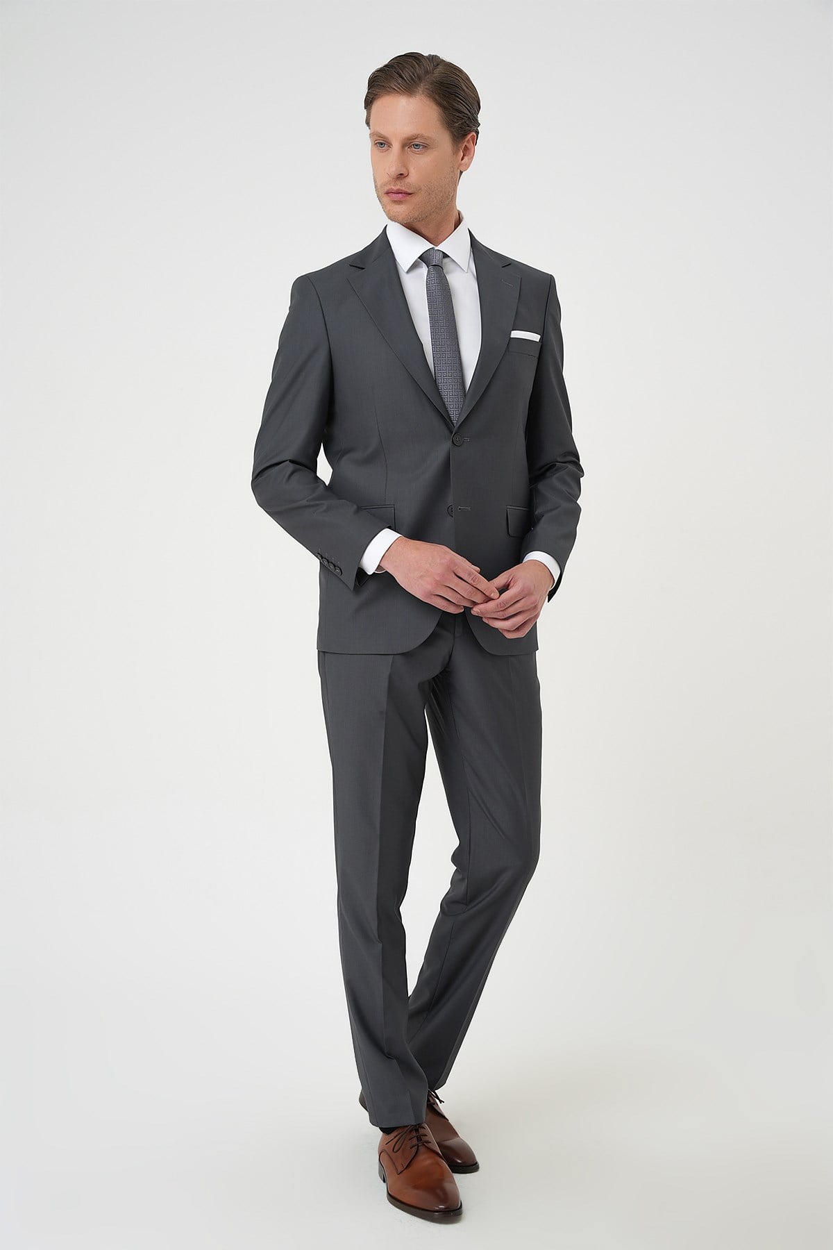 Tk 892 Slim Fit Düz Klasik Füme Takım Elbise 