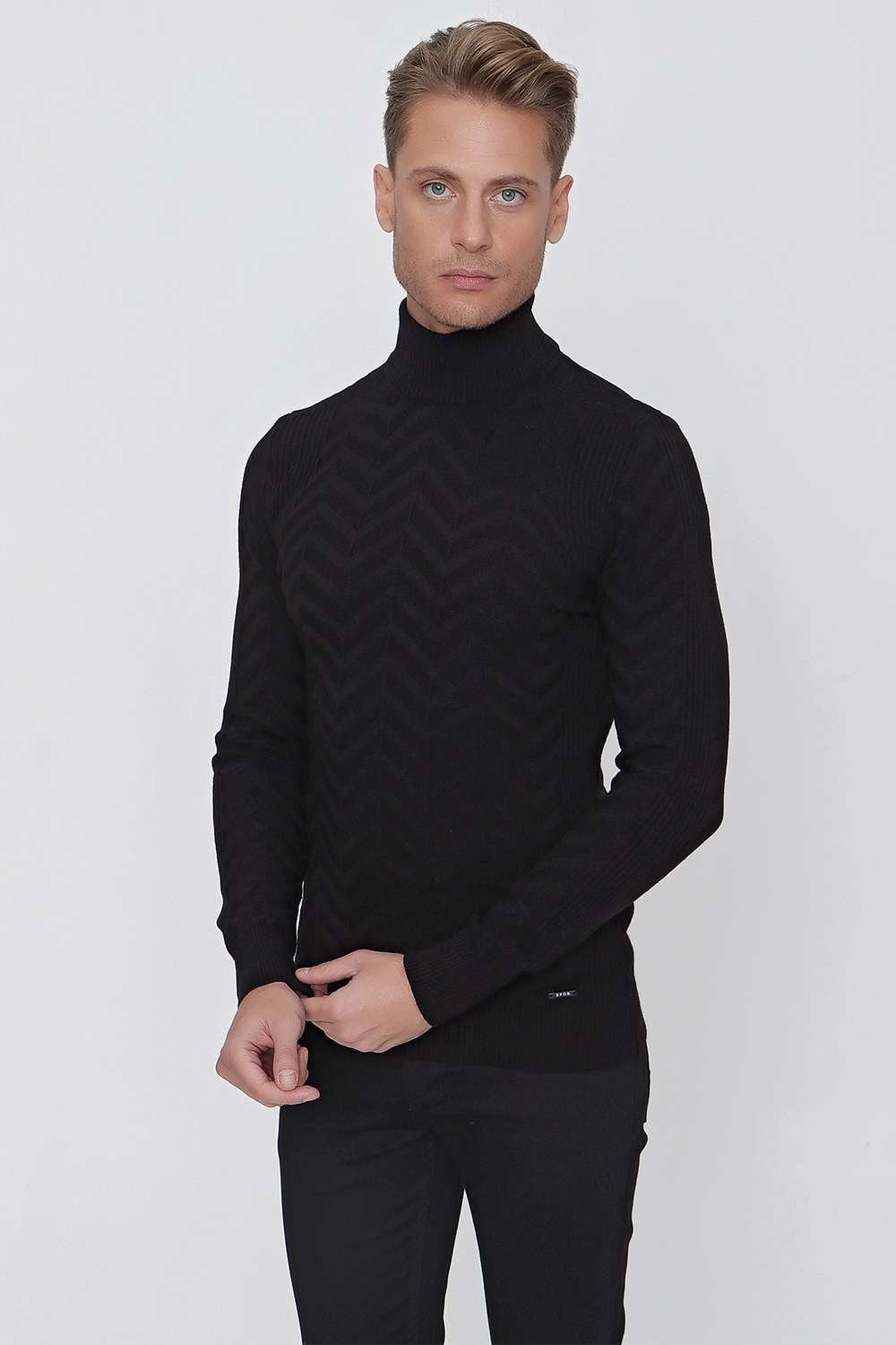 TR 841 Slim Fit Siyah Klasik Triko