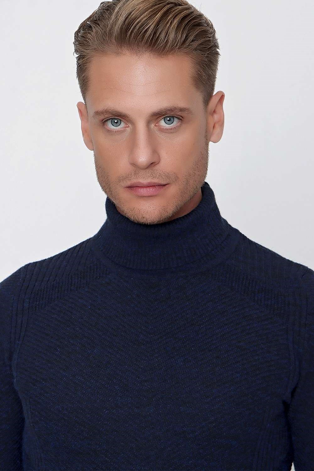 TR 847 Slim Fit Lacivert Klasik Triko