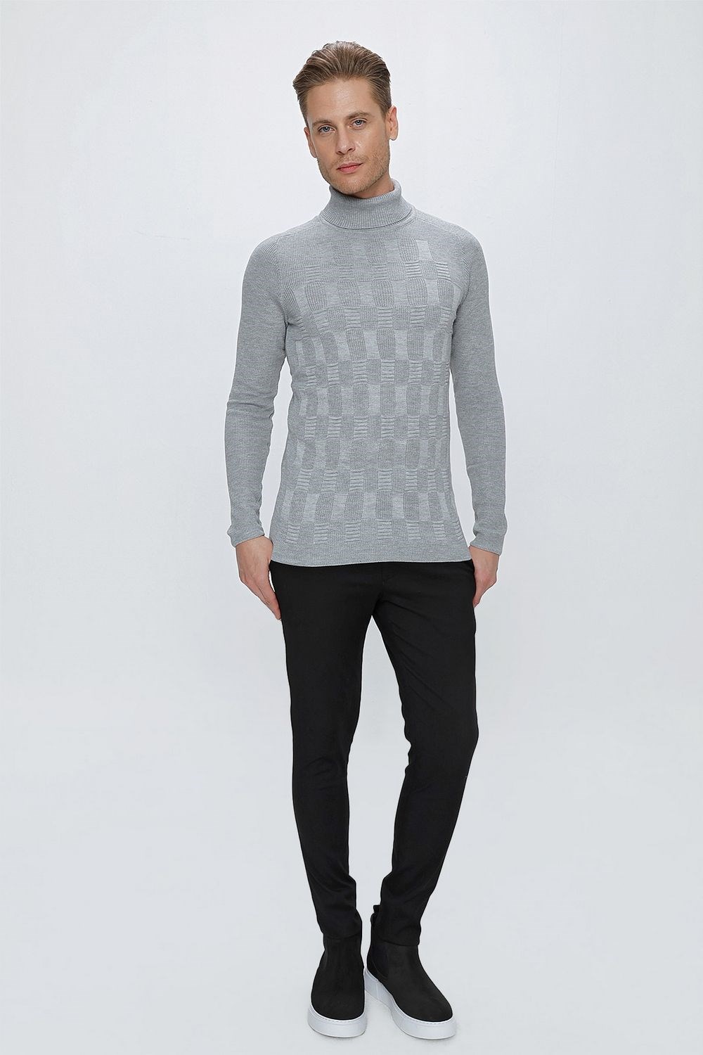 TR 852 Slim Fit Gri Klasik Triko