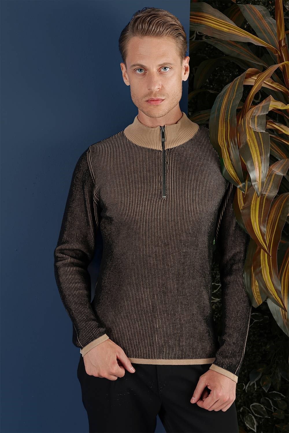 TR 859 Slim Fit Camel Klasik Triko