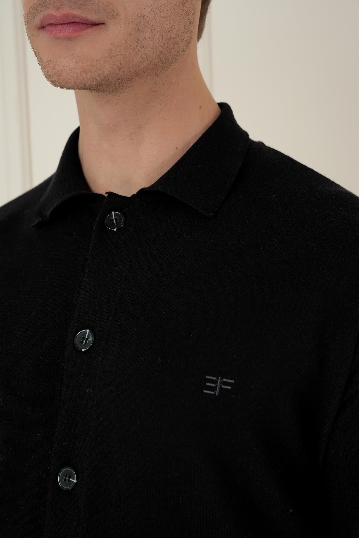 TR 879 Slim Fit Siyah Klasik Triko