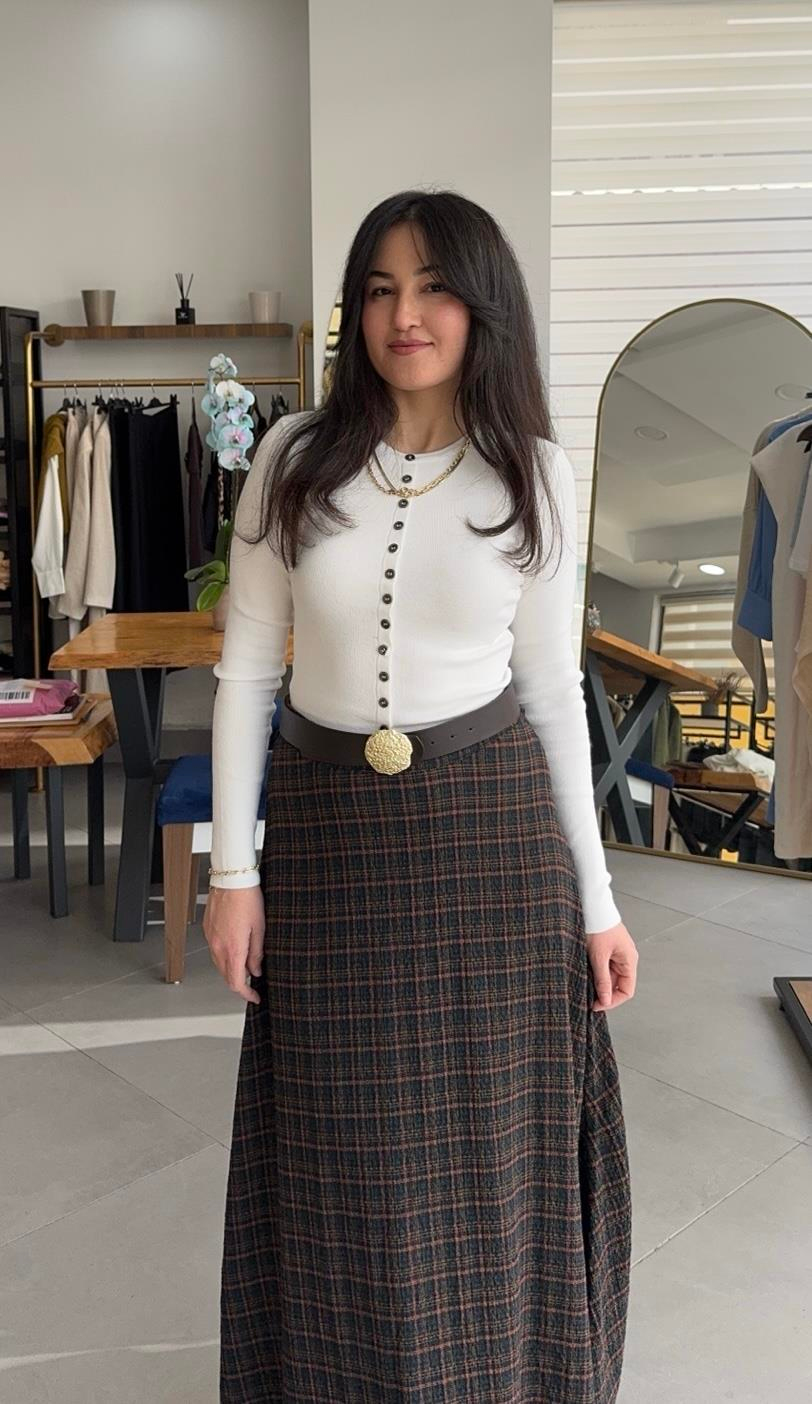 Bisiket Yaka Dokulu Triko Kemik Hırka