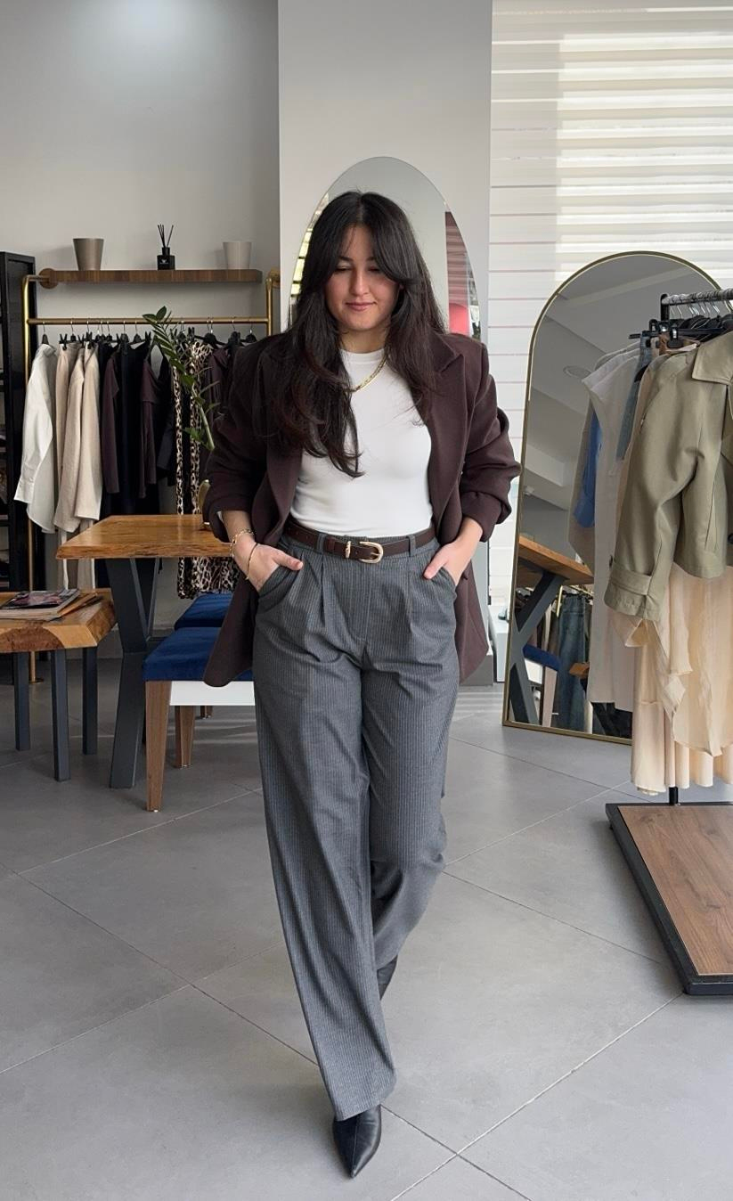 Bisiklet Yaka Parmak Geçme Detaylı Uzun Kollu Kemik Body