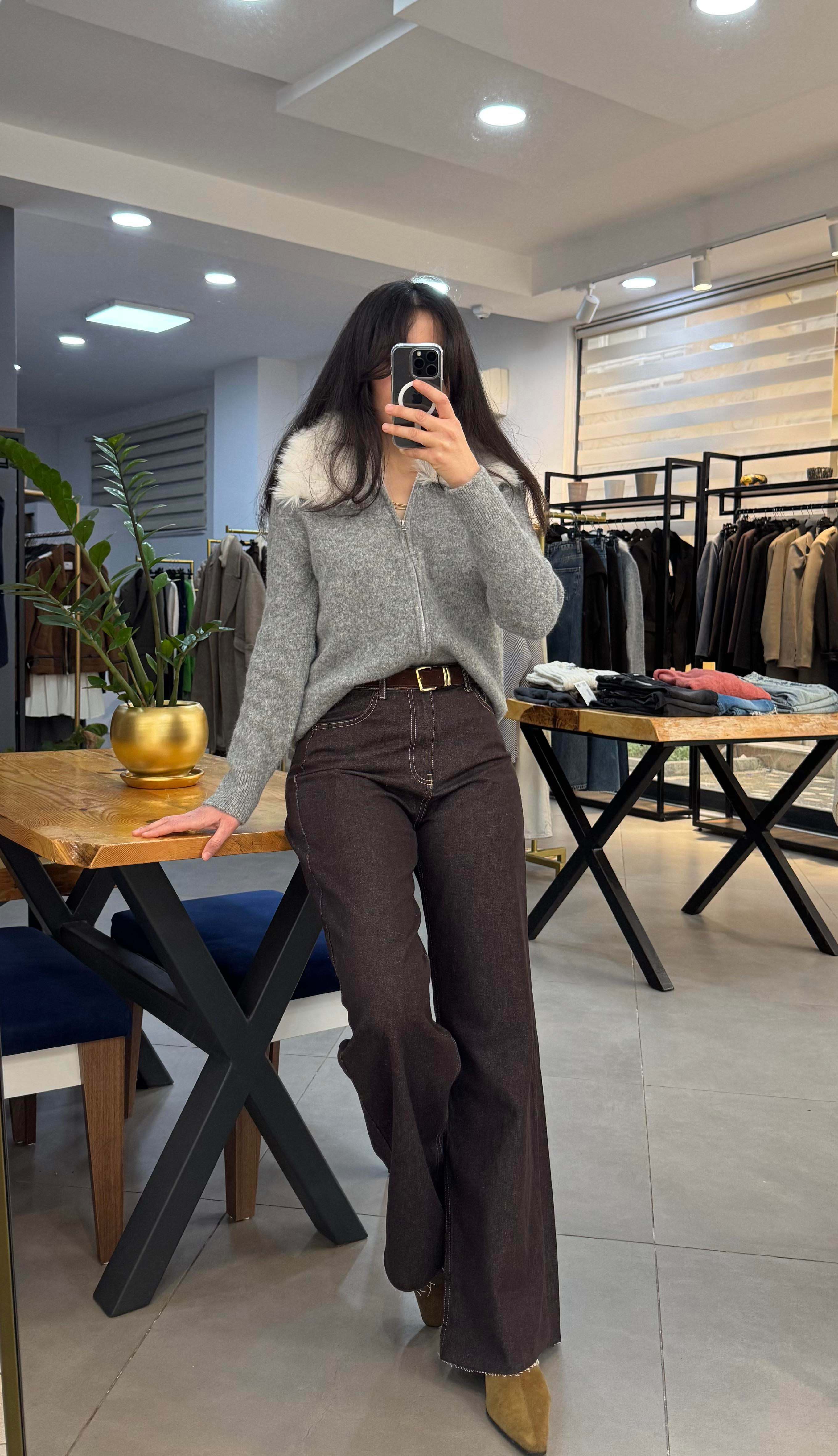 Çıkarılabilir Peluş Yaka Çift Yönlü Femuarlı Gri Hırka