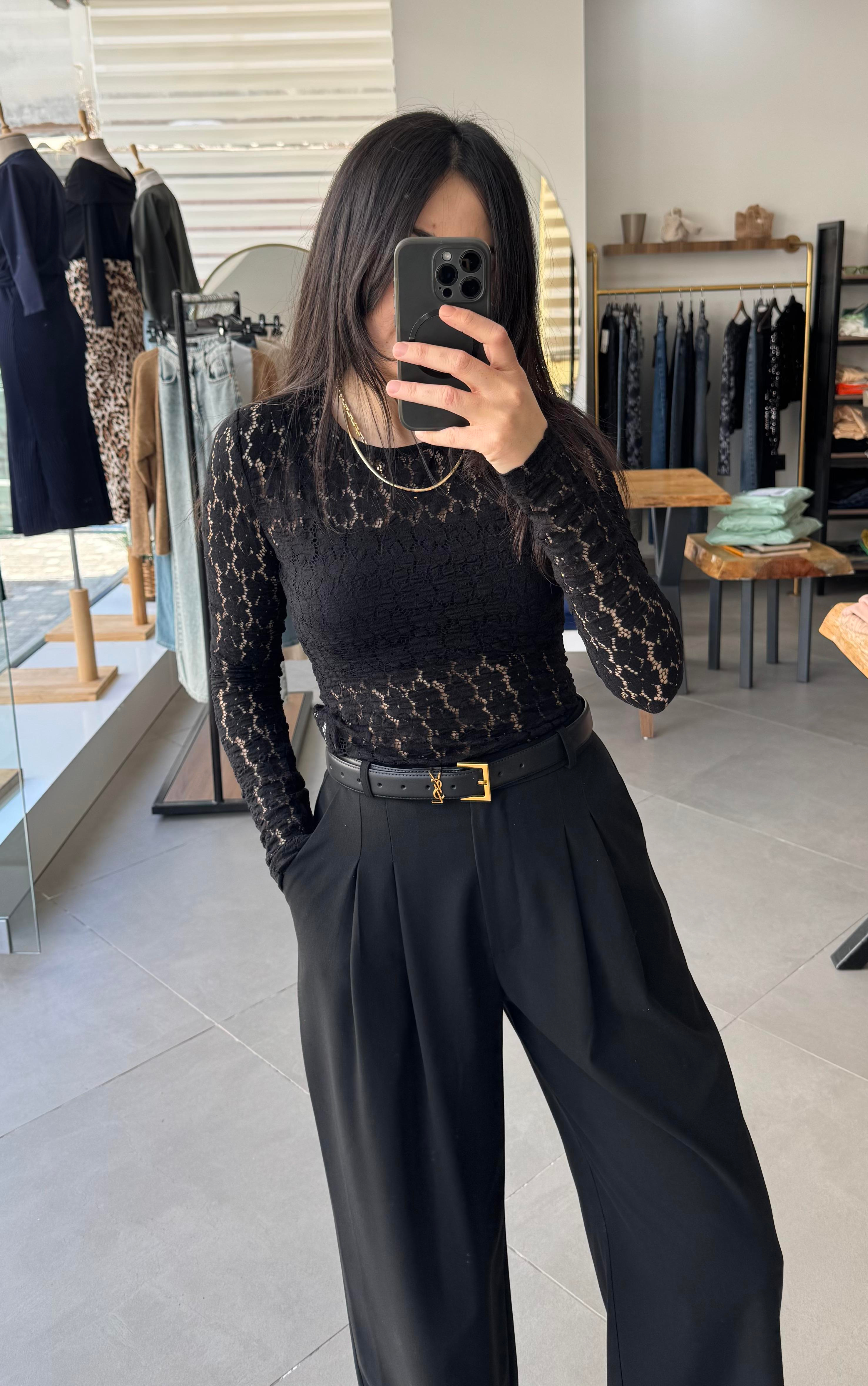 Dantel Slim Fit Siyah Bluz