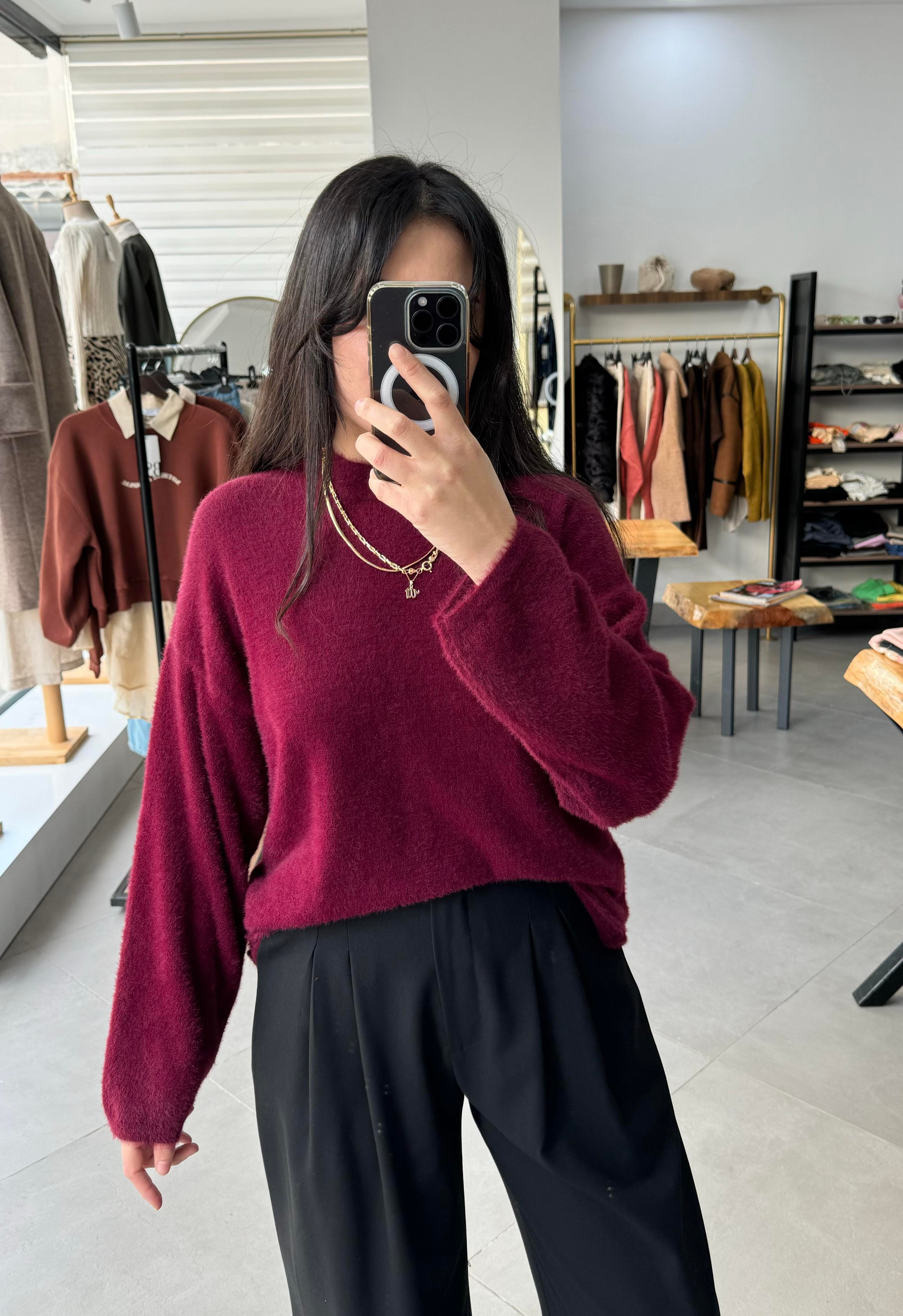 Dik Yaka Bordo Peluş Kazak