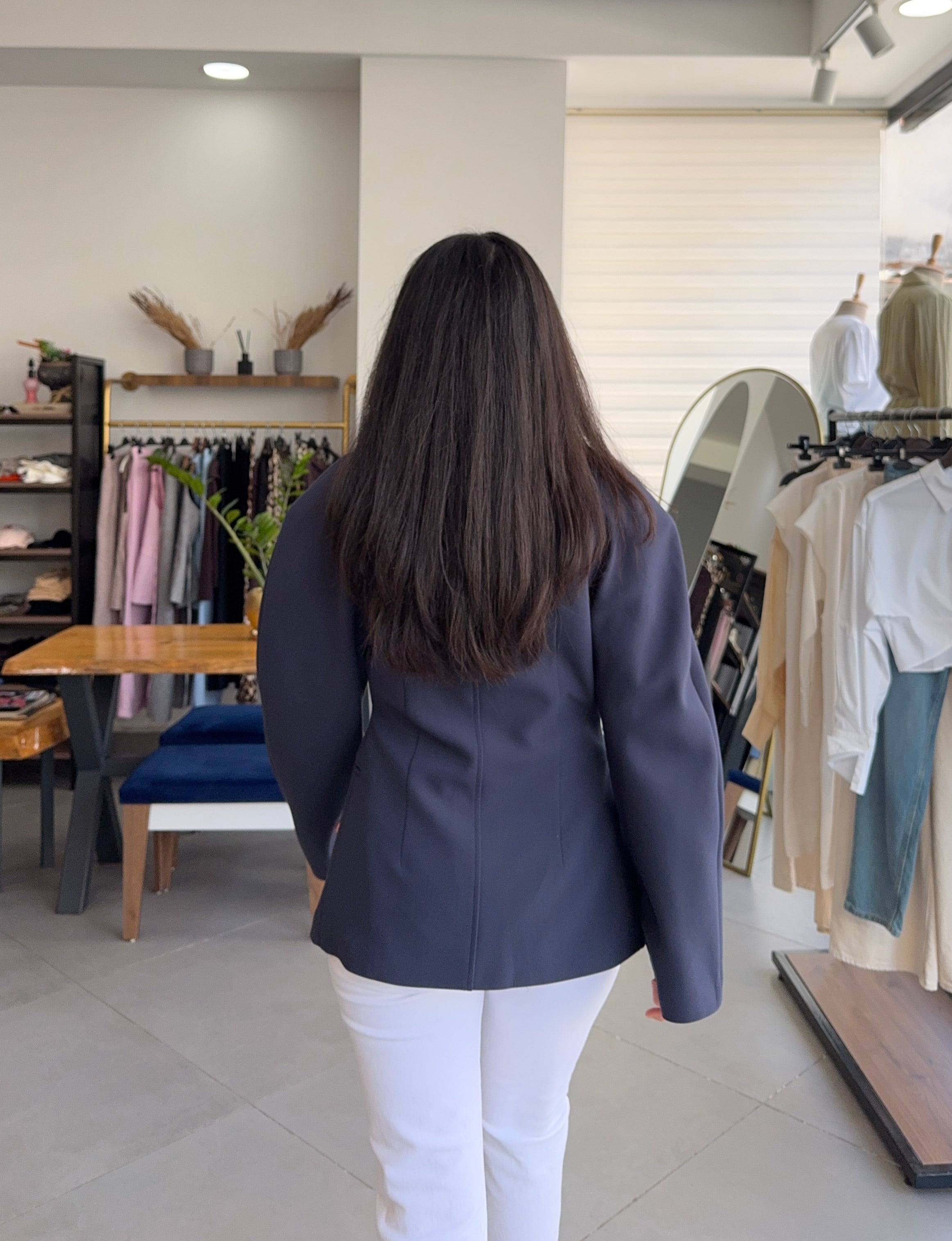 Gold Kanca Detay Yakasız Lacivert Blazer Ceket