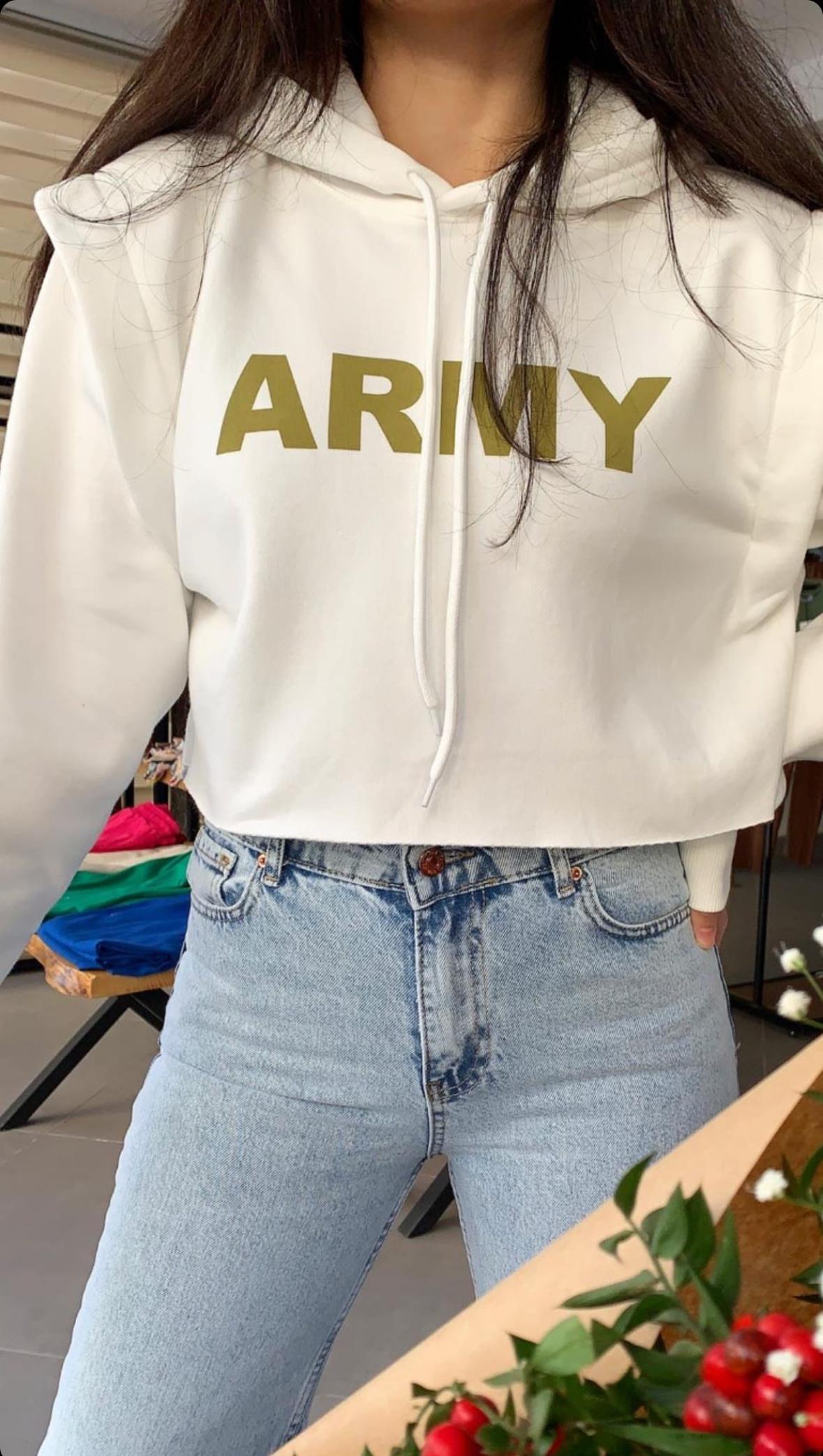 Kapüşonlu İçi Polar Vatkalı Kısa Beyaz Sweatshirt