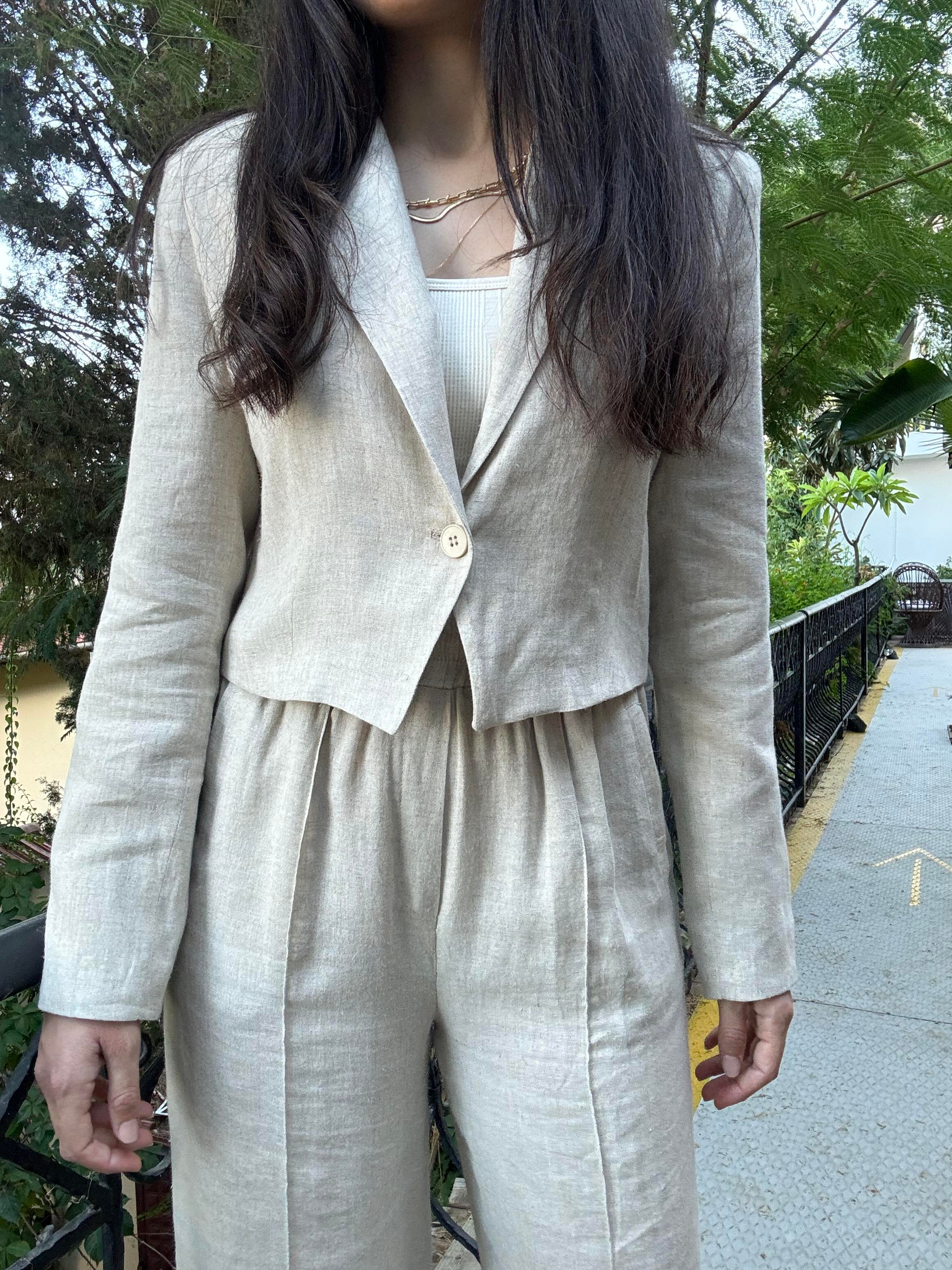 Kısa Astarlı Bej Blazer Keten Ceket