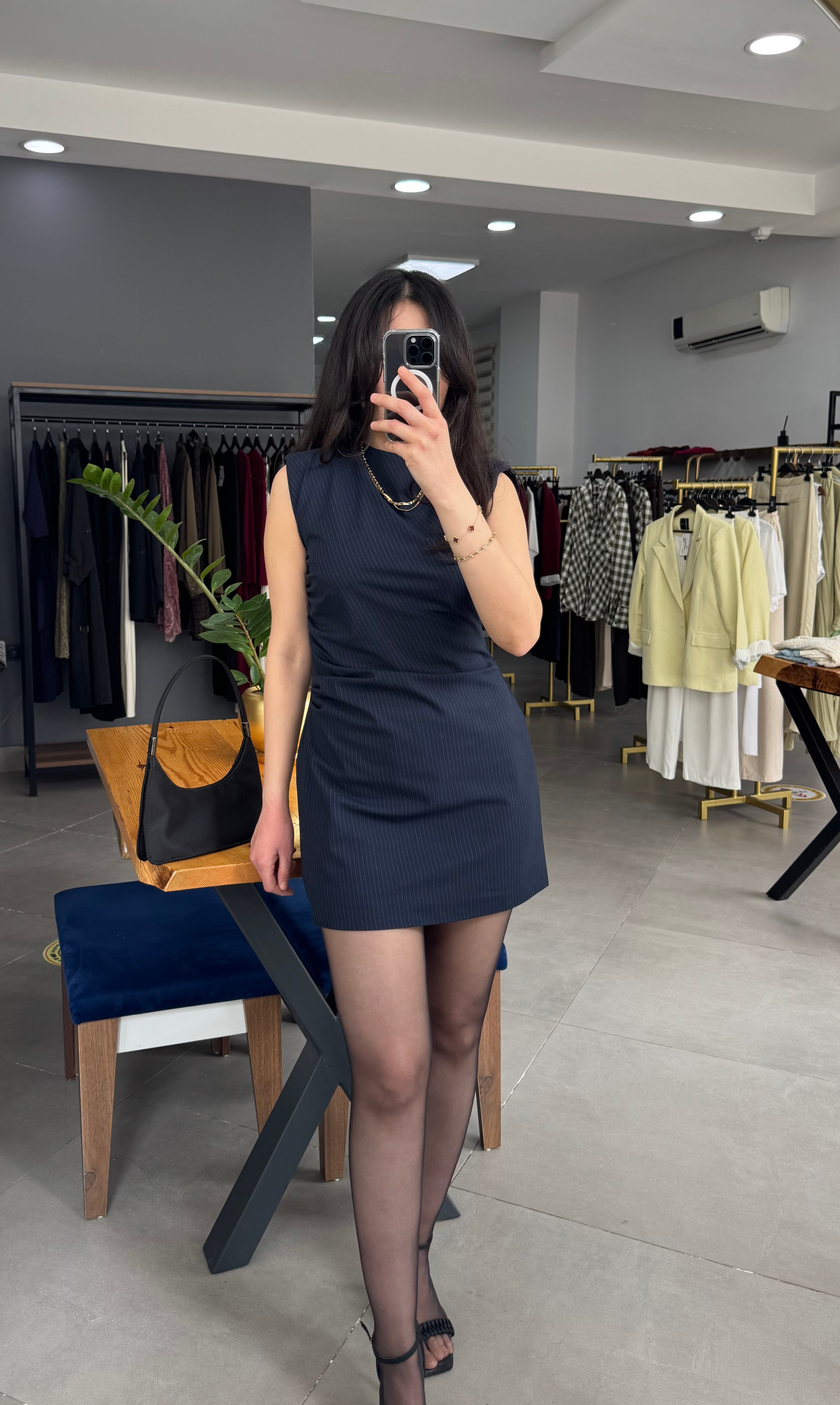 Lacivert Vatkalı Drape Detay Mini Elbise