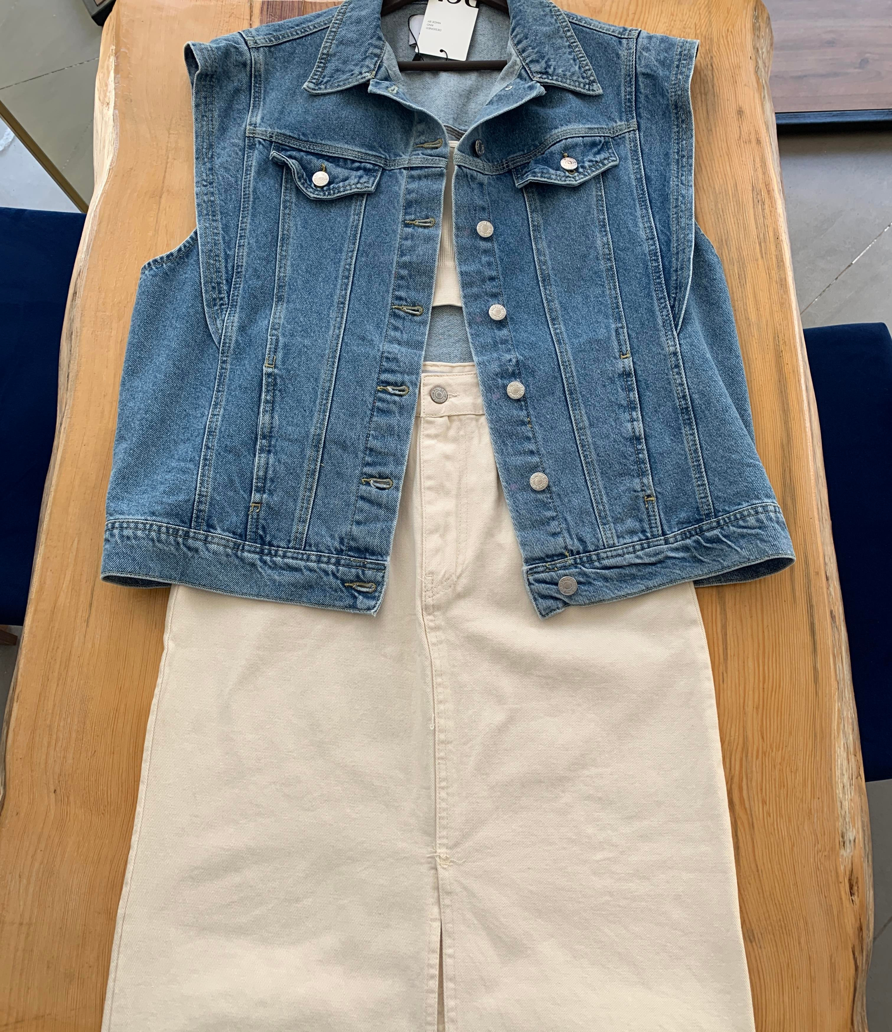 Omuz Detaylı Mavi Denim Yelek