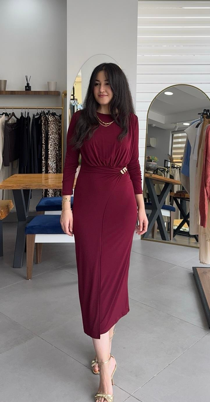 Omuz Drapeli Bel Gold Toka Detaylı Bordo Midi Elbise