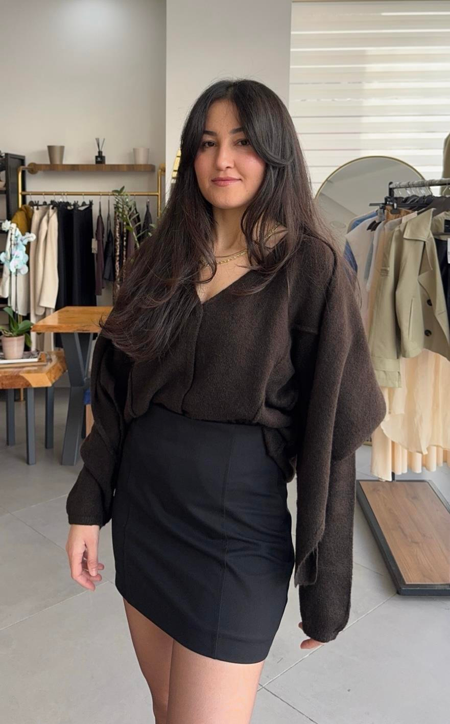 Oversize Atkılı Acı Kahve Triko Hırka