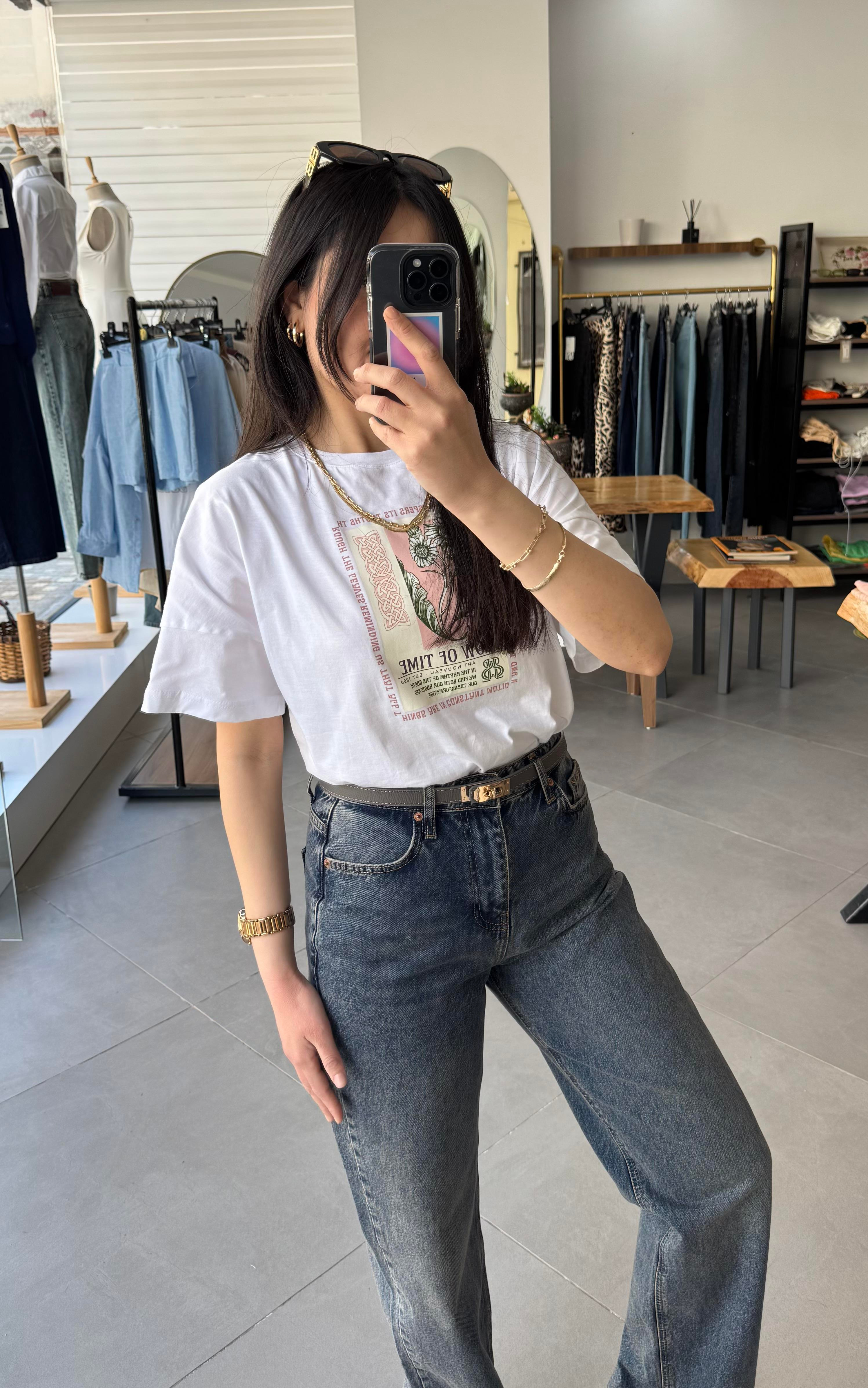 Oversize Baskılı Beyaz Tişört