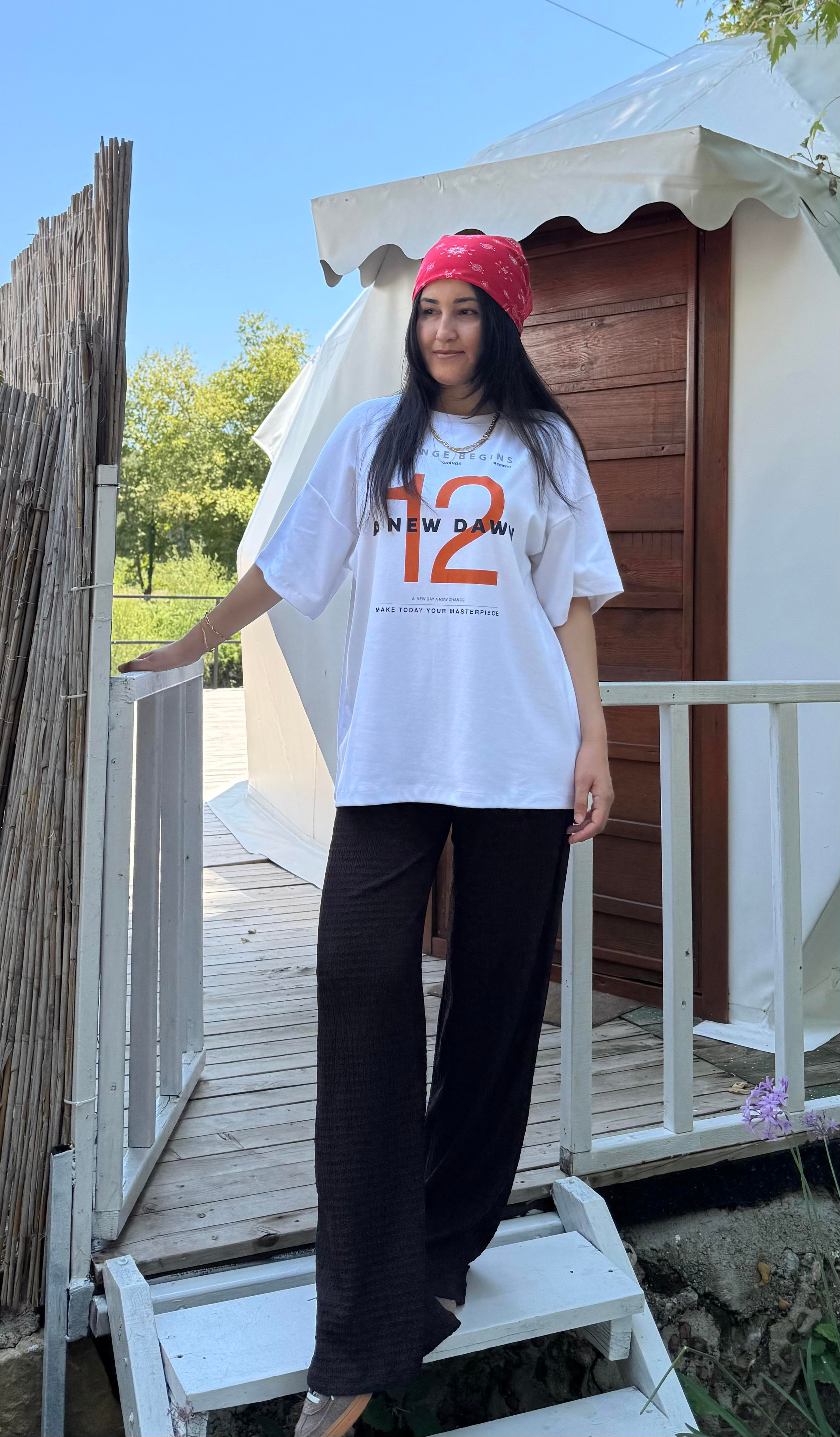 Oversize Baskılı Beyaz Tişört