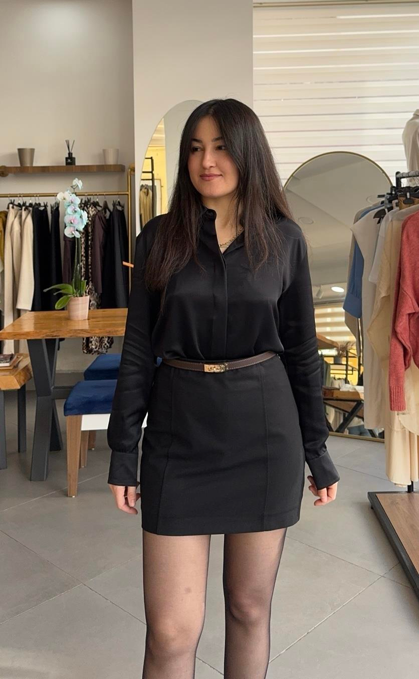 Siyah Yan Fermuar Detaylı Astarlı Mini Etek