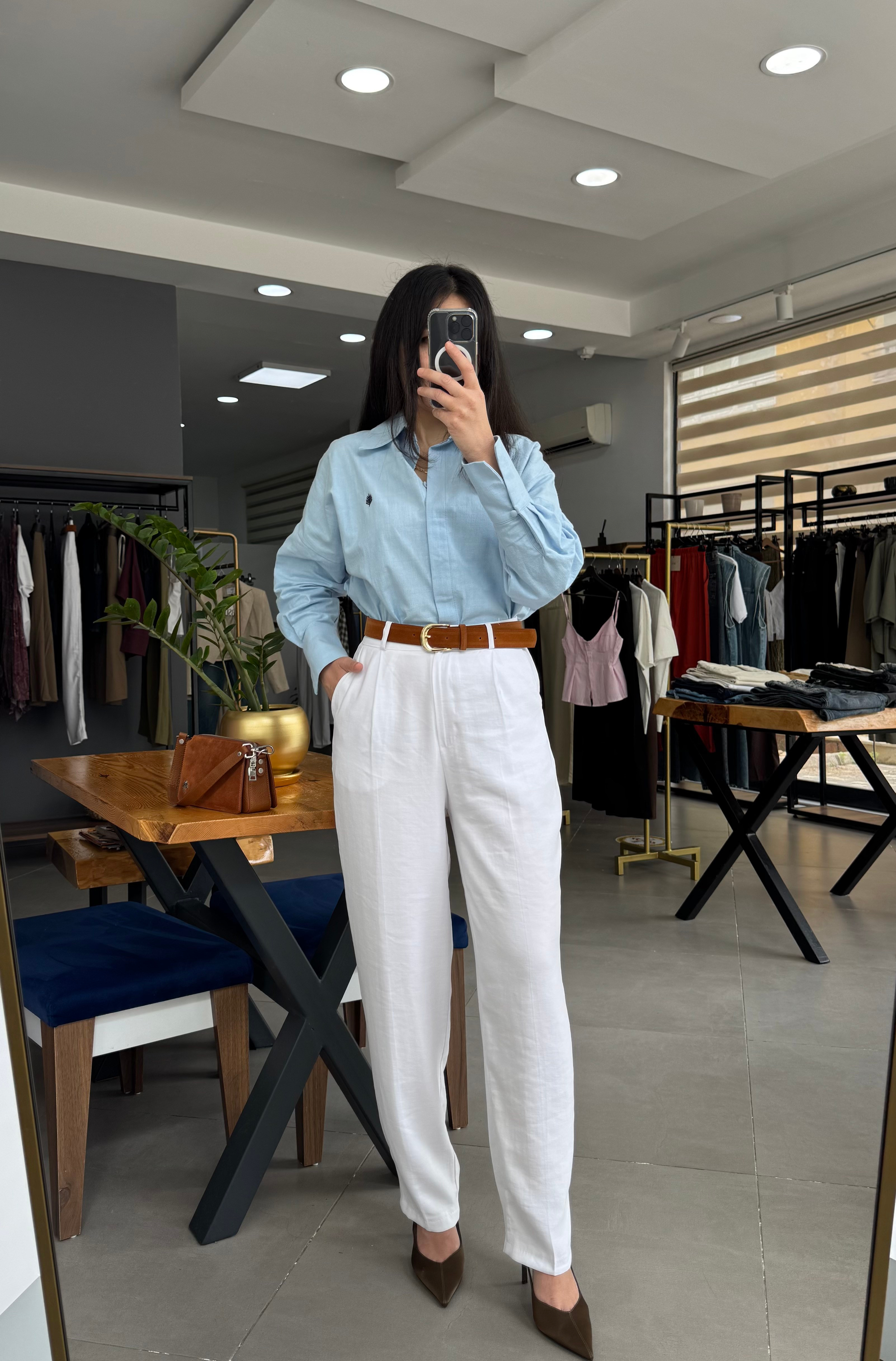 Süet Kemerli Tok Tencel Beyaz Pantolon
