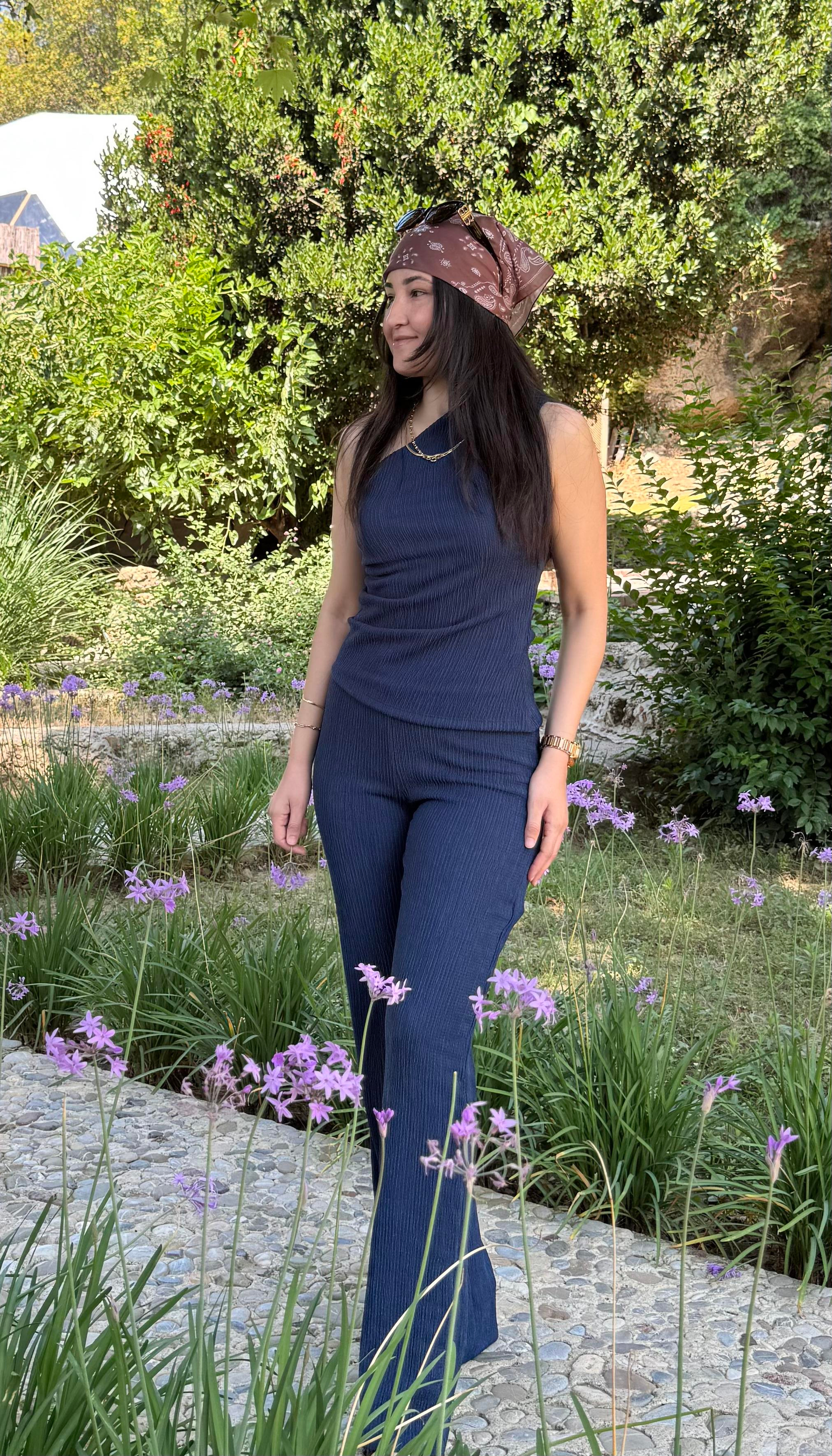 Tek Omuz Bluz Bel Lastik Detaylı Pantlon Lacivert Takım