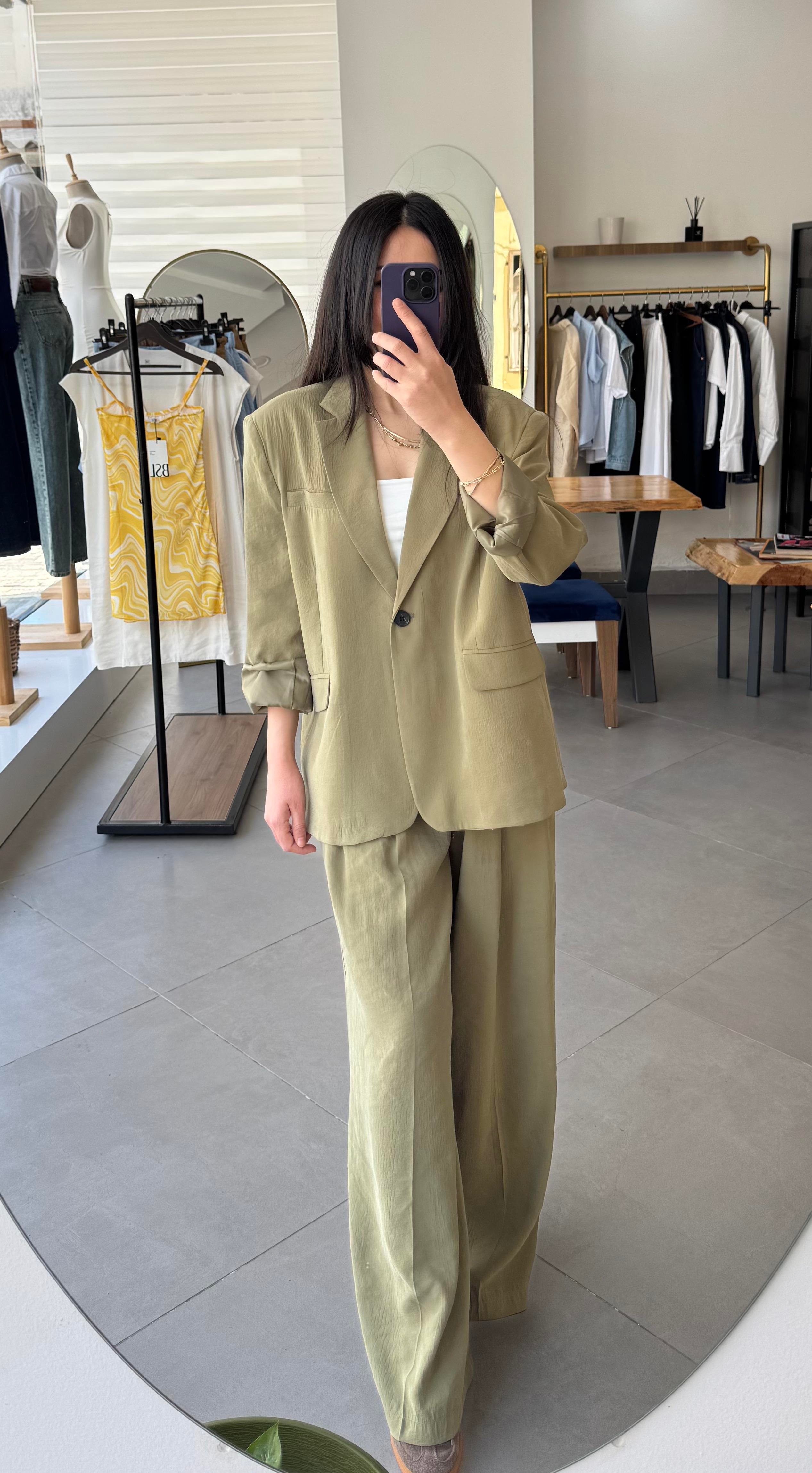 Tensel Kumaş Kelebek Astarlı Haki Blazer Ceket
