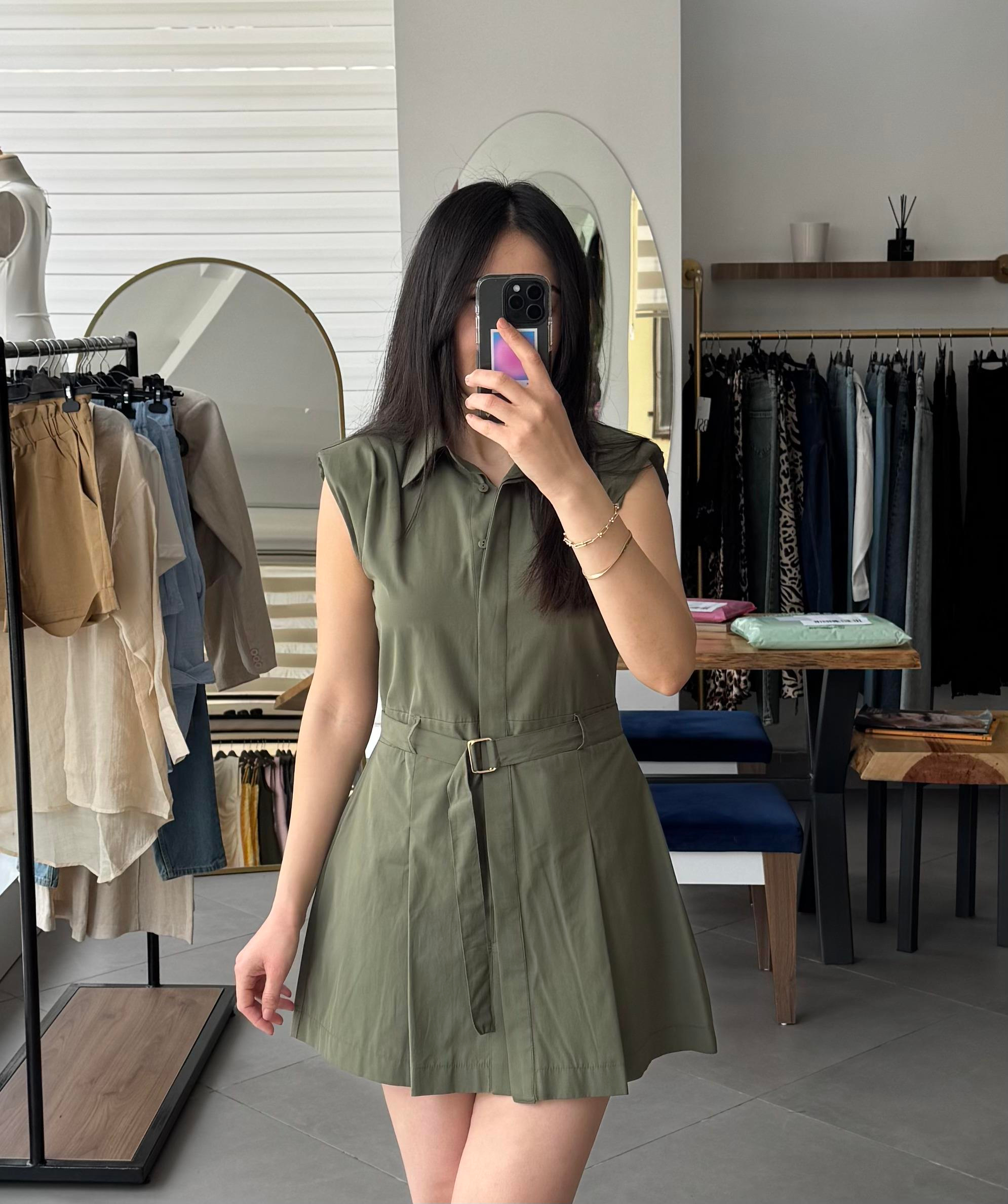 Vatkalı Kemer Detaylı Haki Mini Elbise