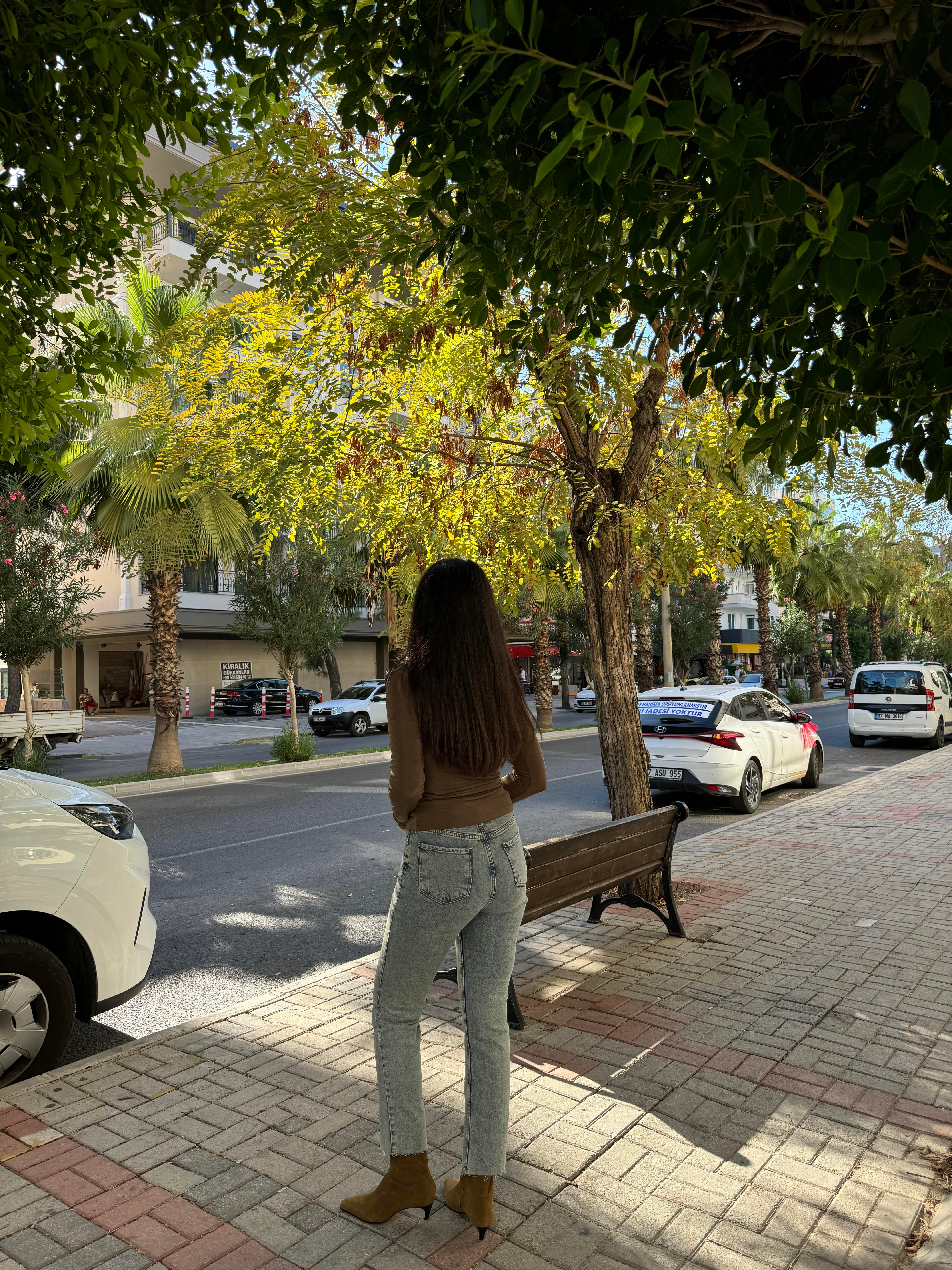 Yüksek Bel Kesik Paça Gri Jean Pantolon