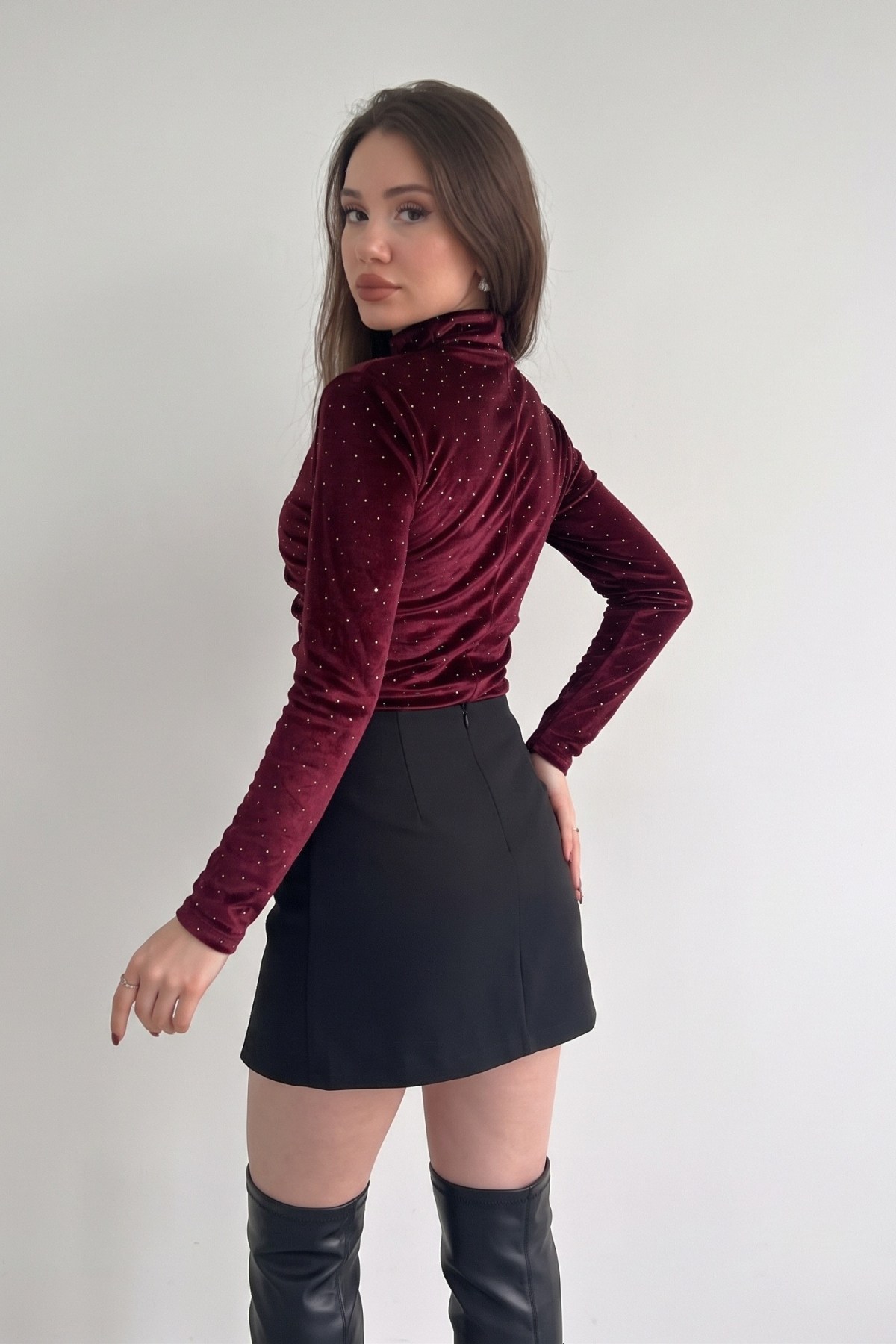 Drape Yaka Taşlı Kadife Bluz BORDO