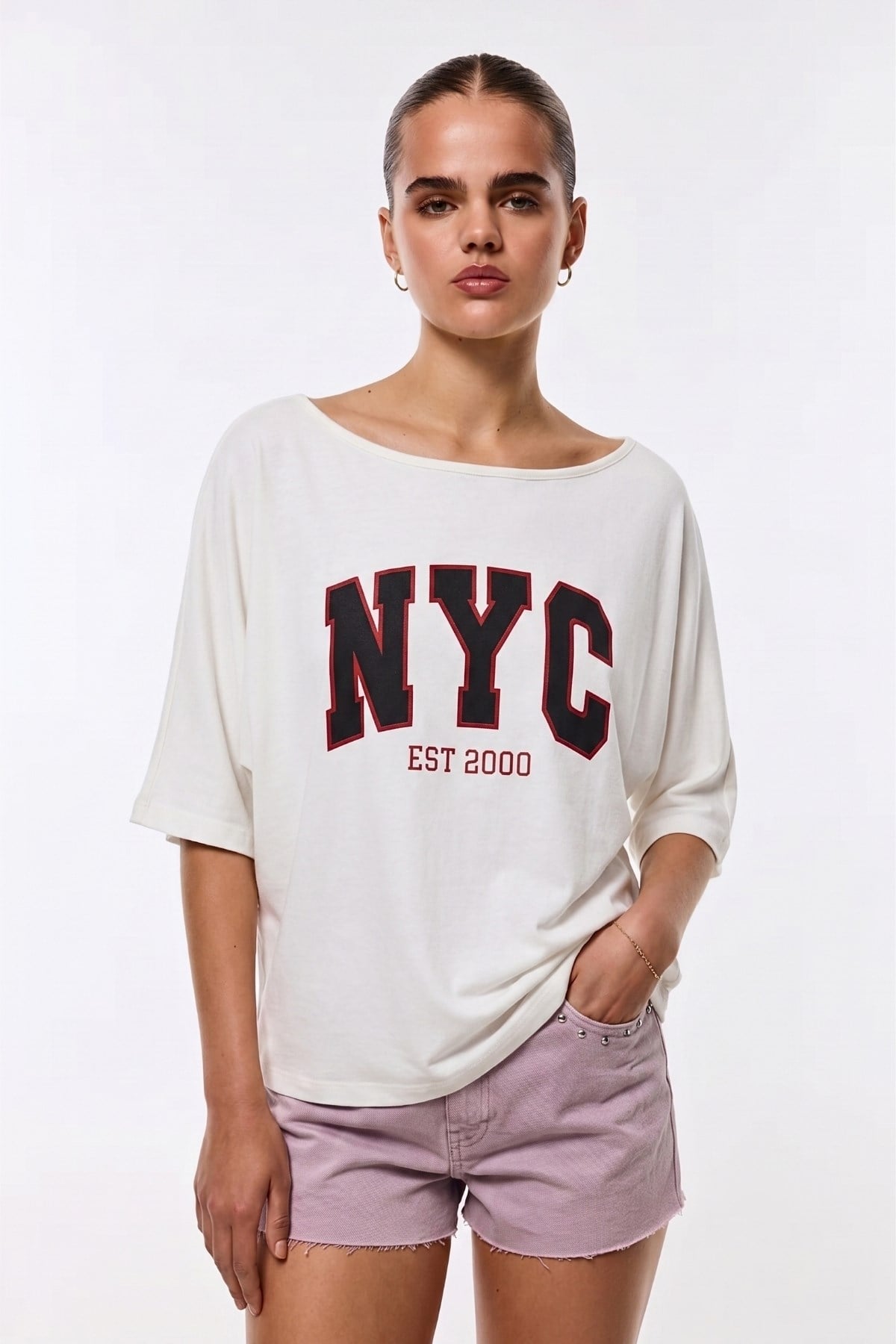 Kayık Yaka NYC Desenli Bluz EKRU