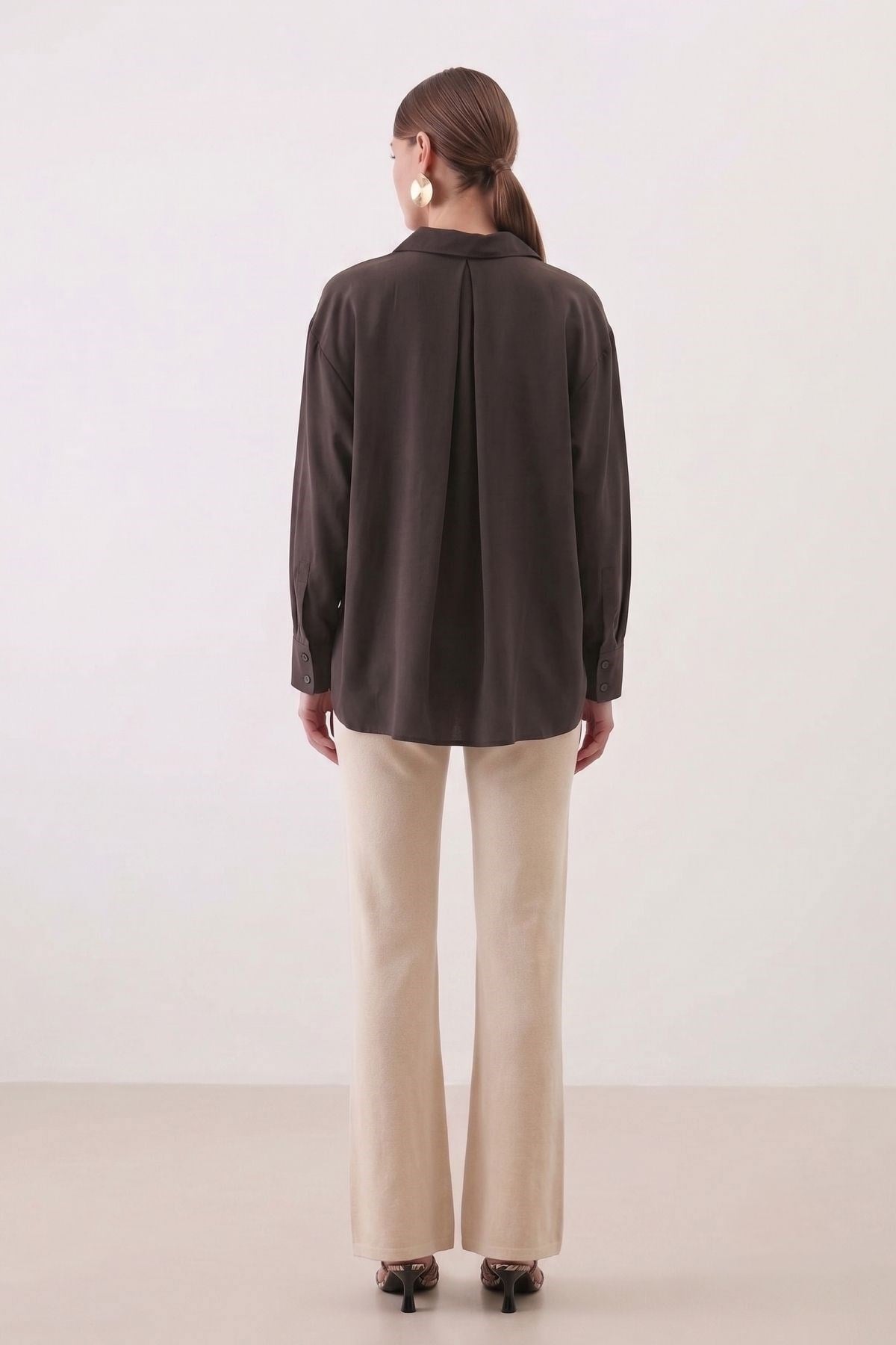Modal Kumaş Açık Yaka Oversize Gömlek KAHVE
