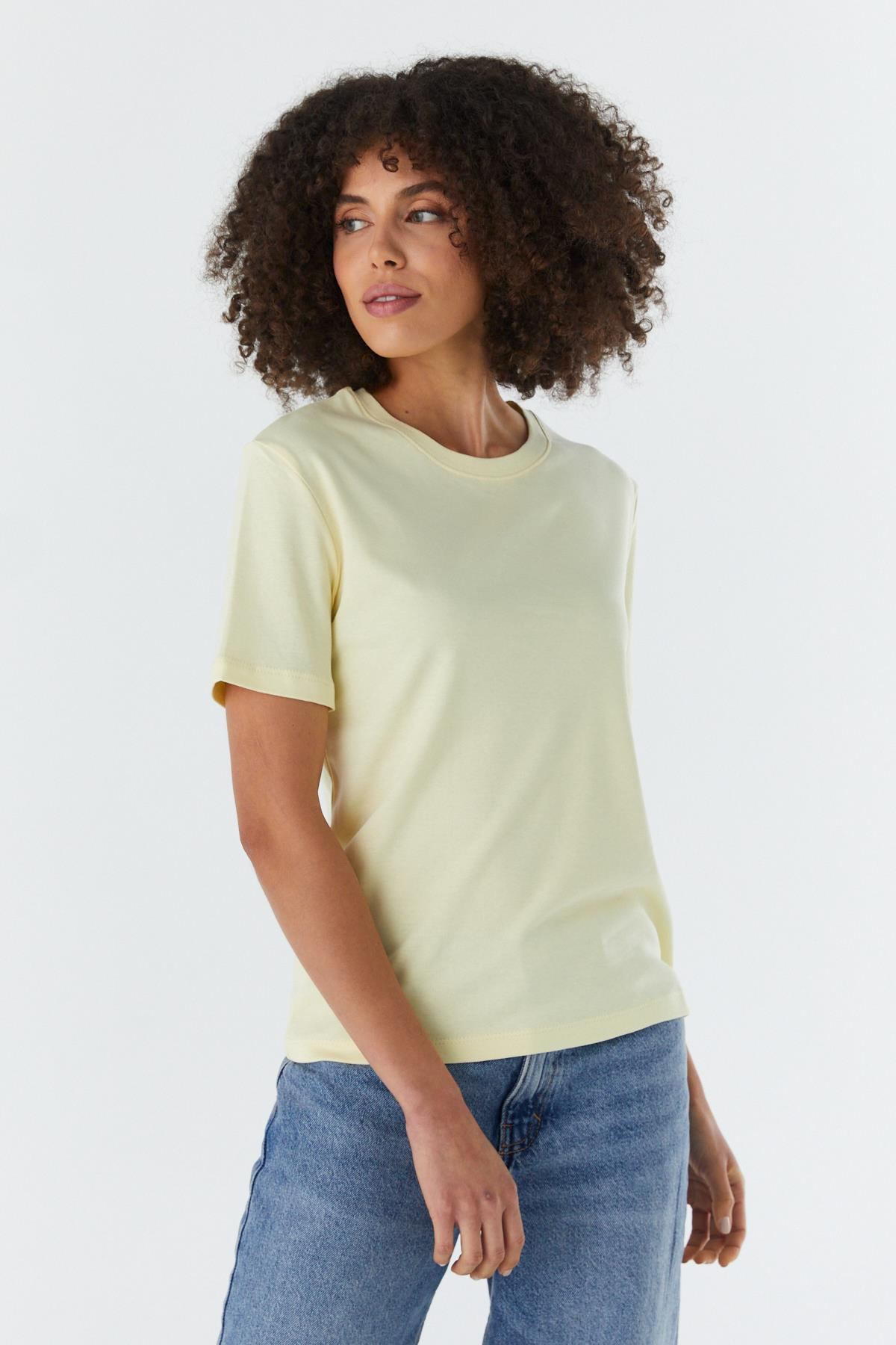 Regular Basic T-shirt SARI