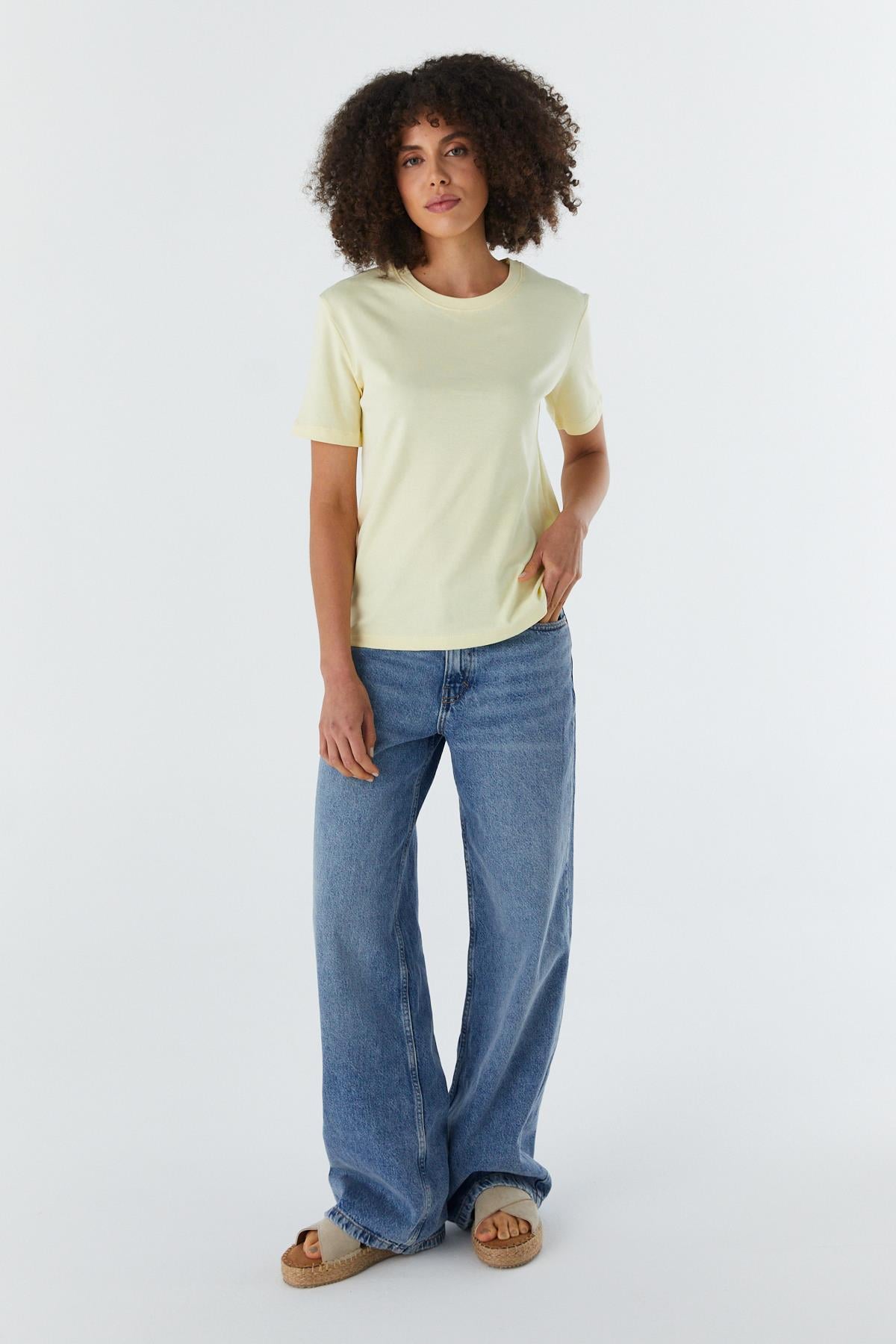 Regular Basic T-shirt SARI
