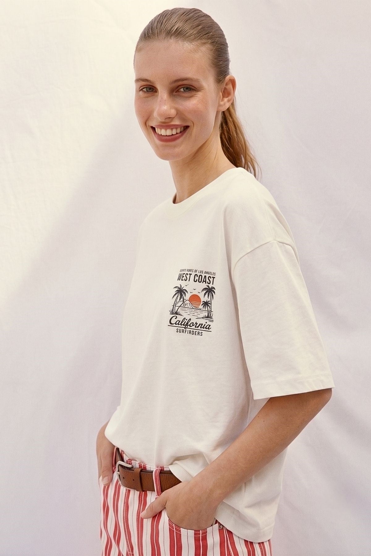 West Coast Oversize Tişört EKRU