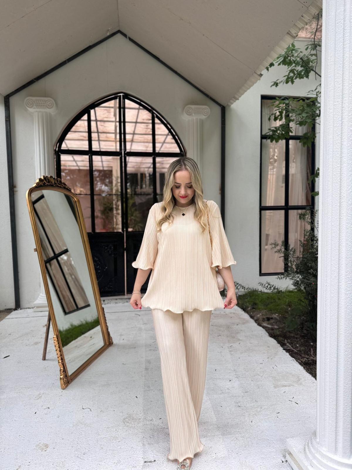 ALMİLA VOLANLI TASARIM PİLİSE TAKIM EKRU