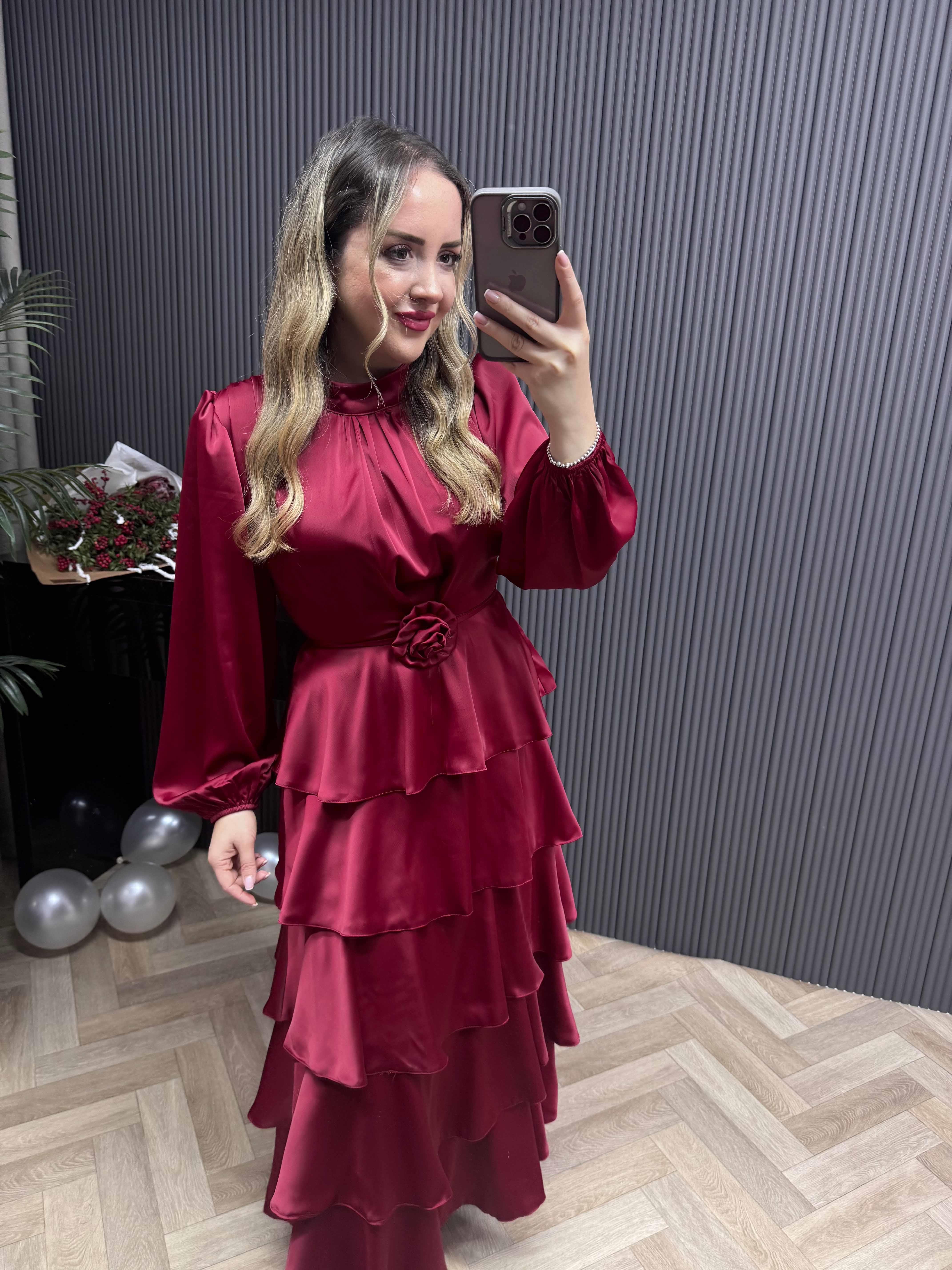 Annabel Katkat Gül Detaylı Özeş Saten Kumaş Elbise Bordo