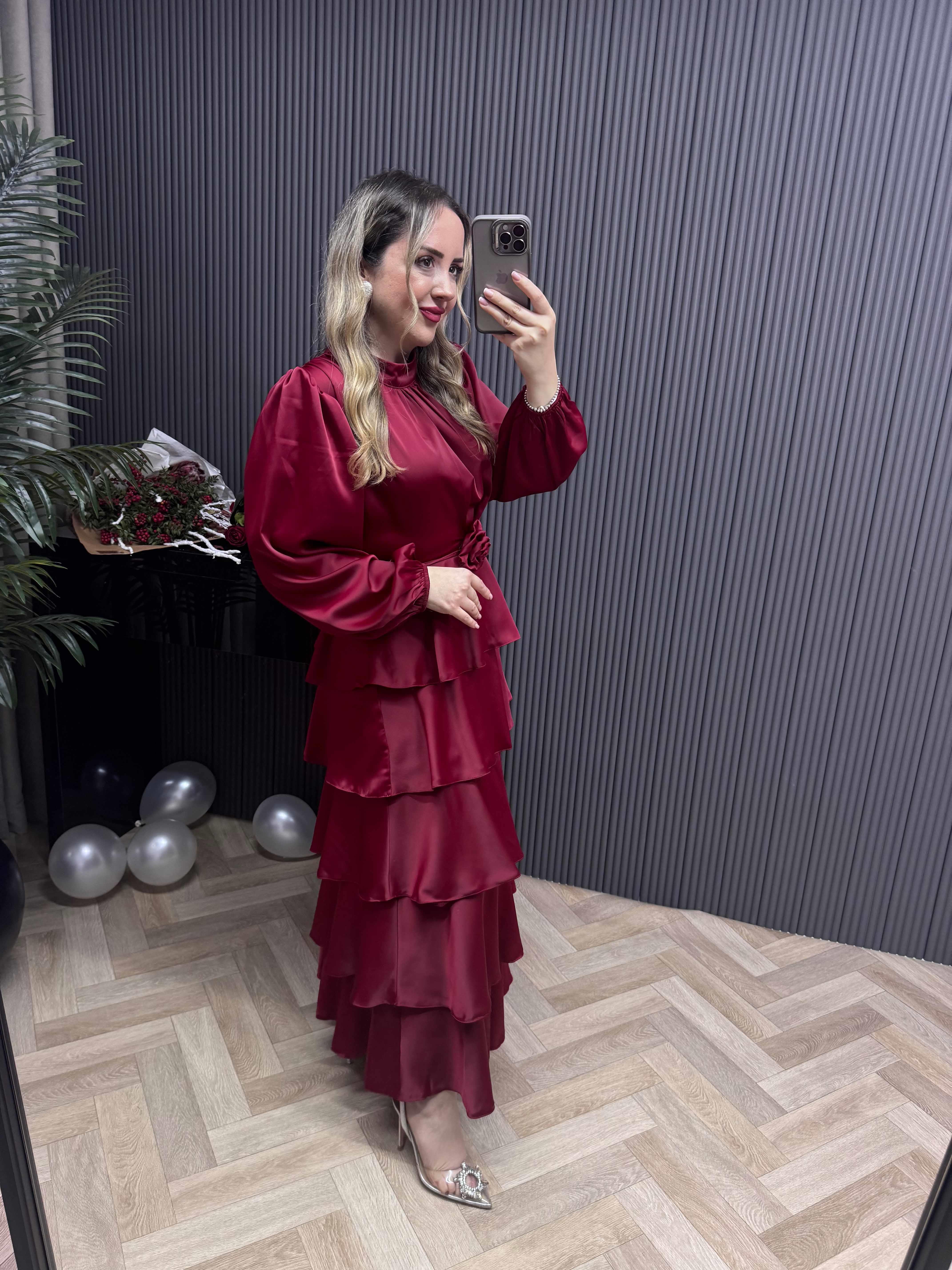 Annabel Katkat Gül Detaylı Özeş Saten Kumaş Elbise Bordo