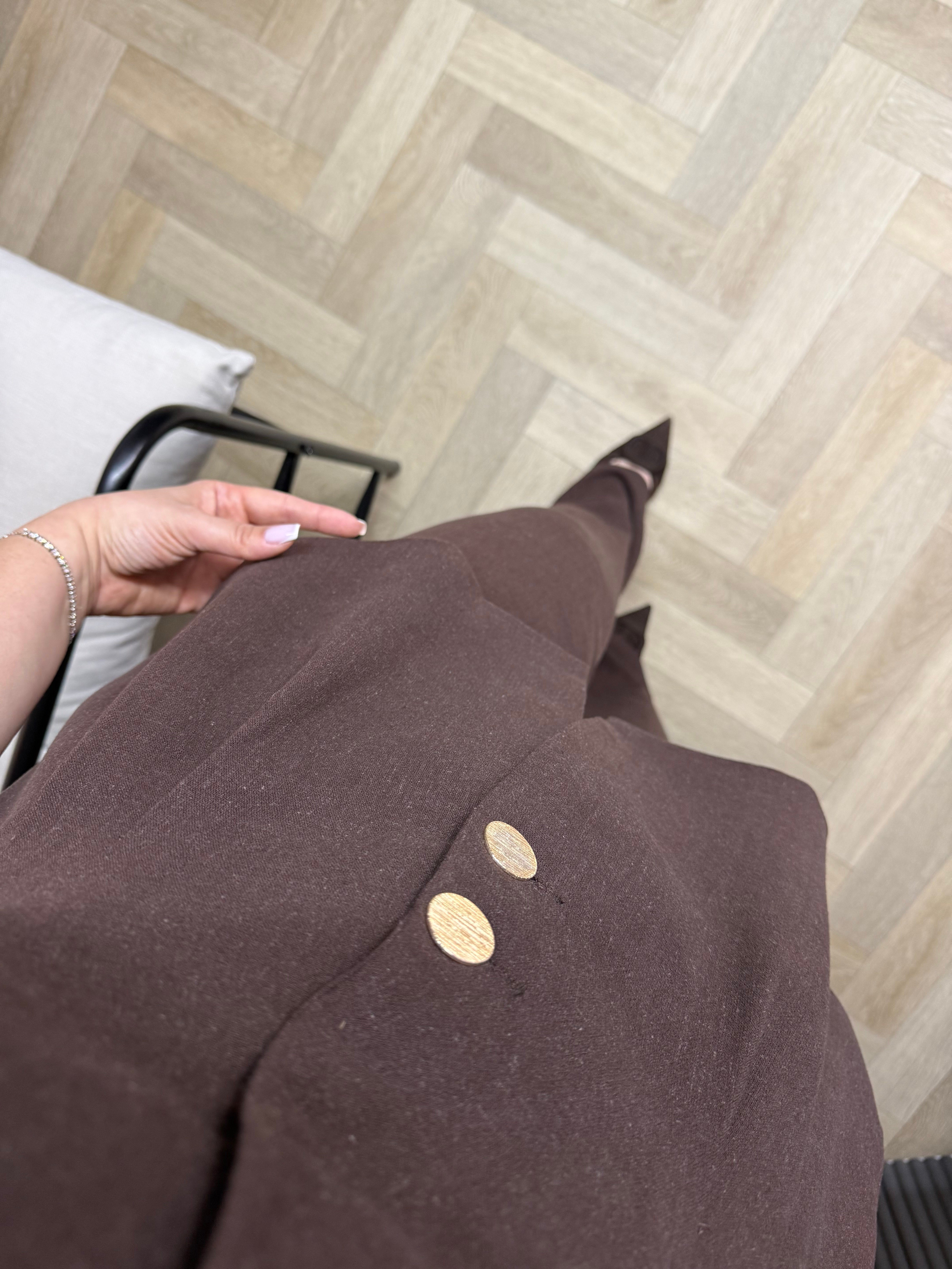 Arya Belden Oturan Ceketlı Tasarım Keten Takım Acı Kahve