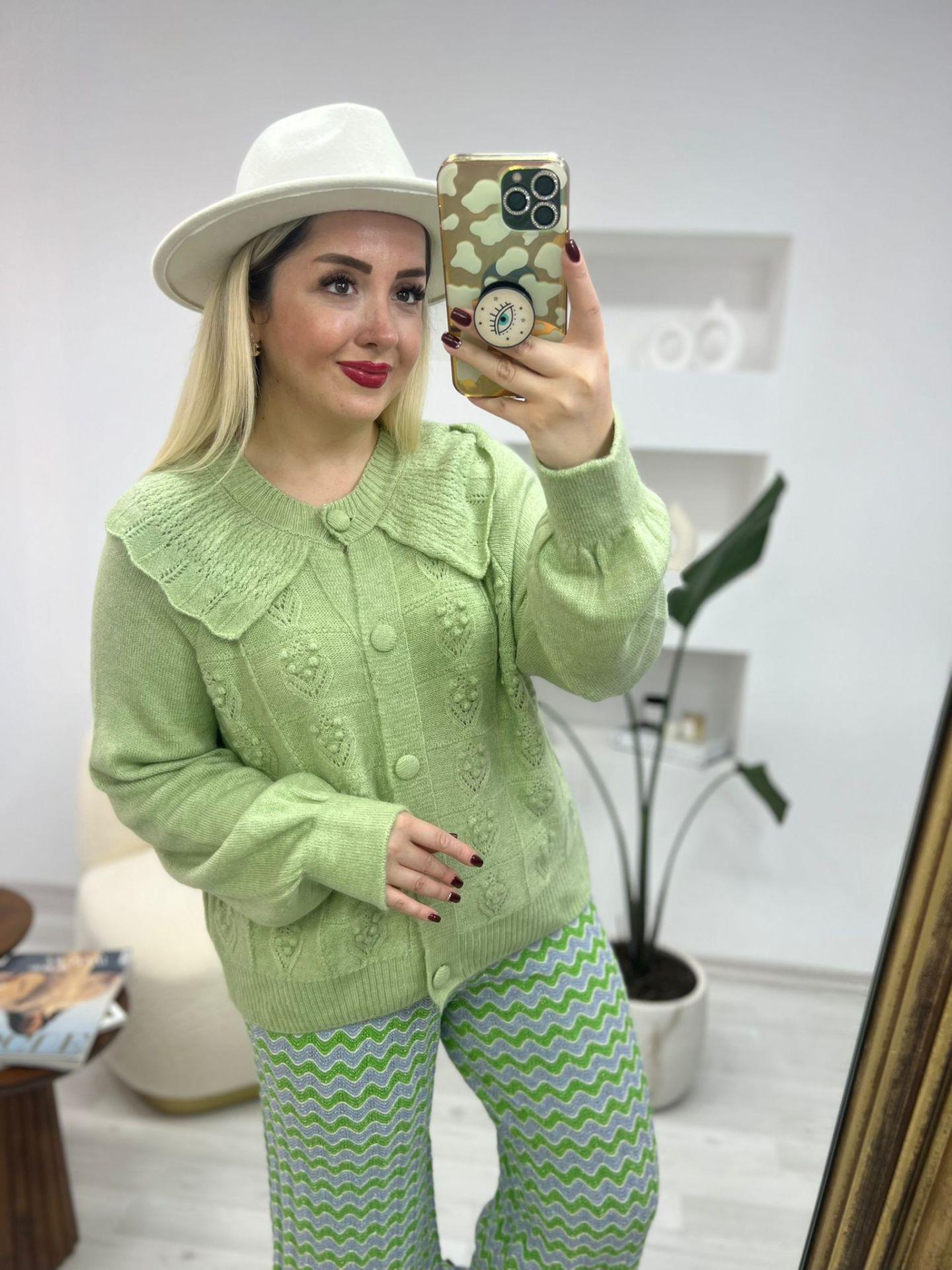 BEBE YAKA YEŞİL HIRKA