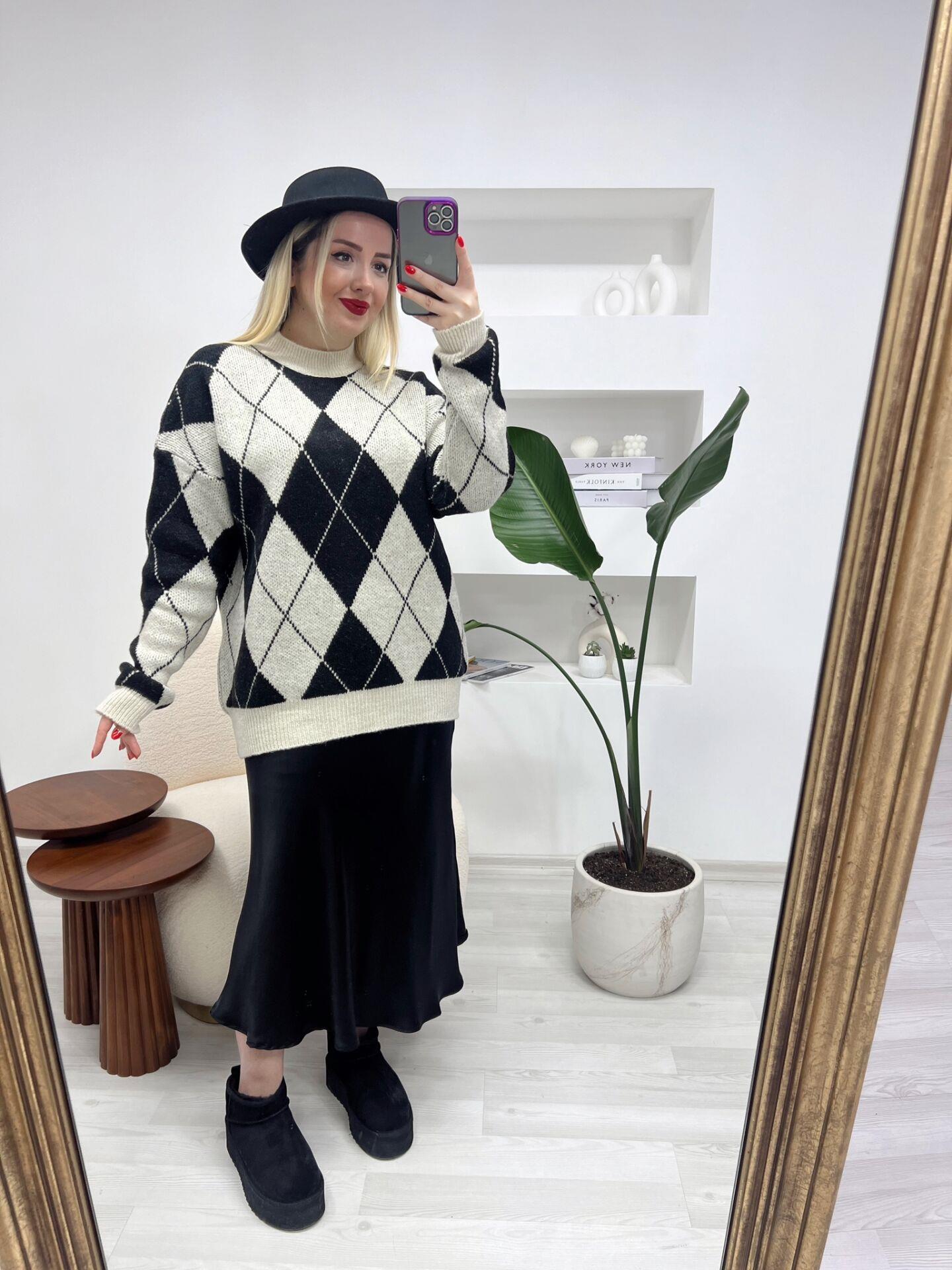 BEJ BAKLAVA DESEN KAZAK