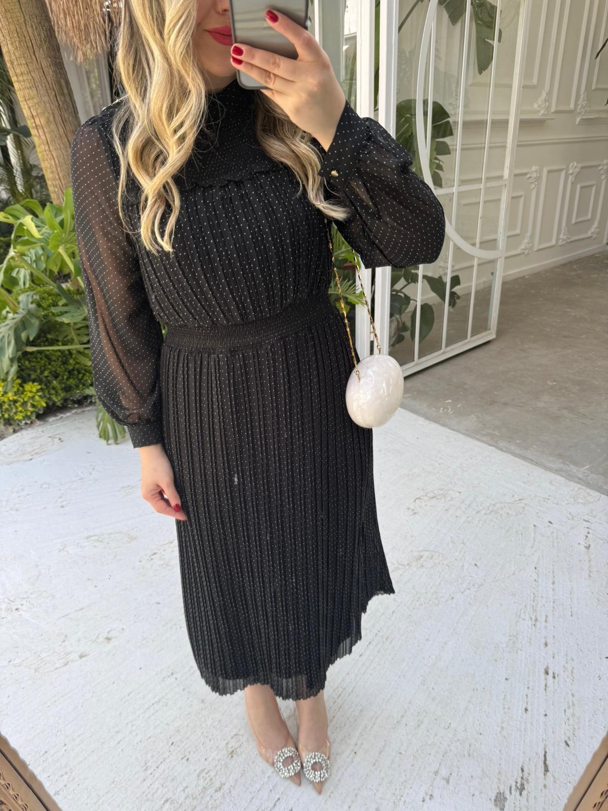 BELİ LASTİKLİ PUANTİYE SİYAH ELBİSE