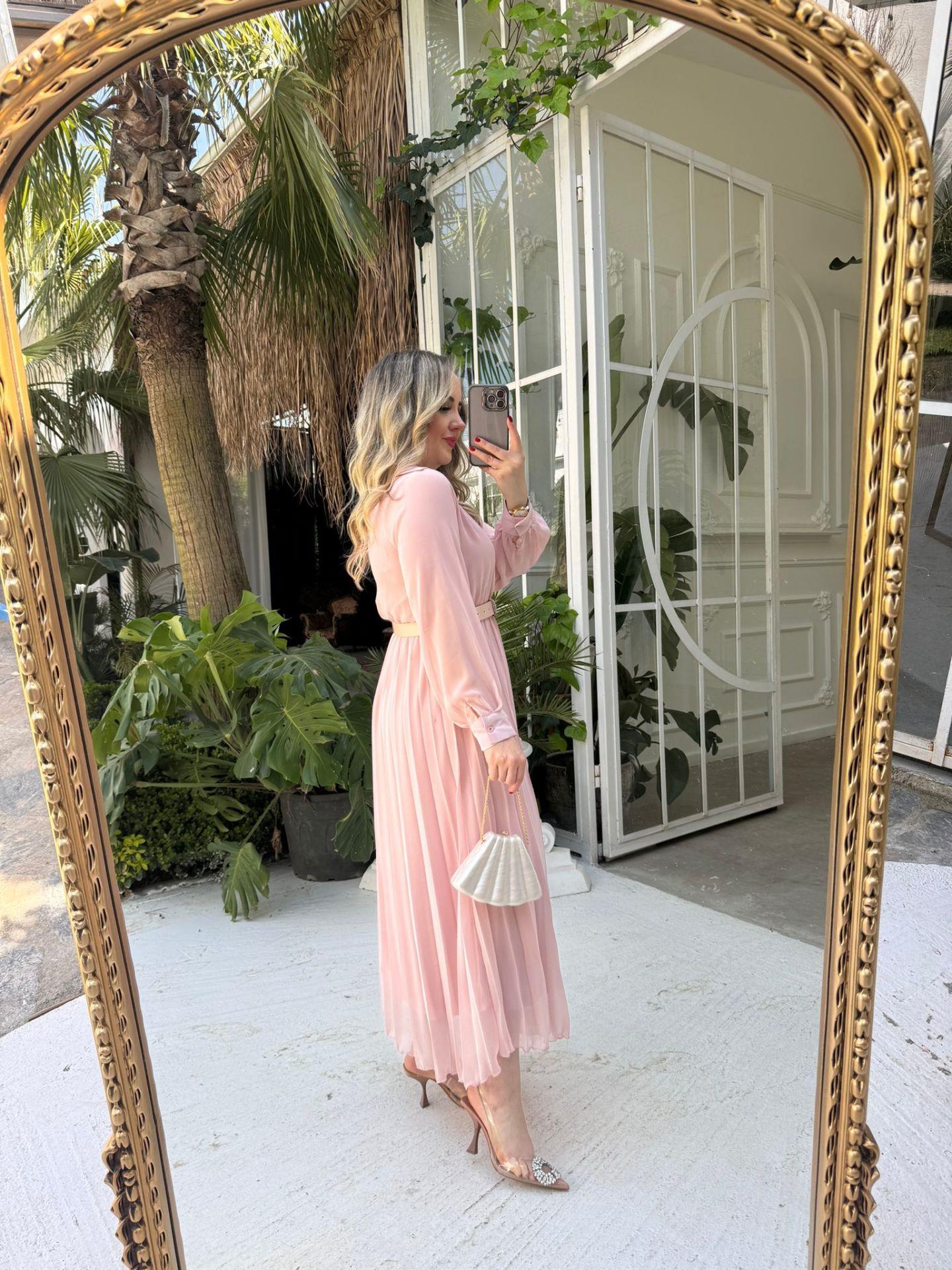 CARMEN PİLİSELİ KEMERLİ ŞİFON ELBİSE TOZ PEMBE