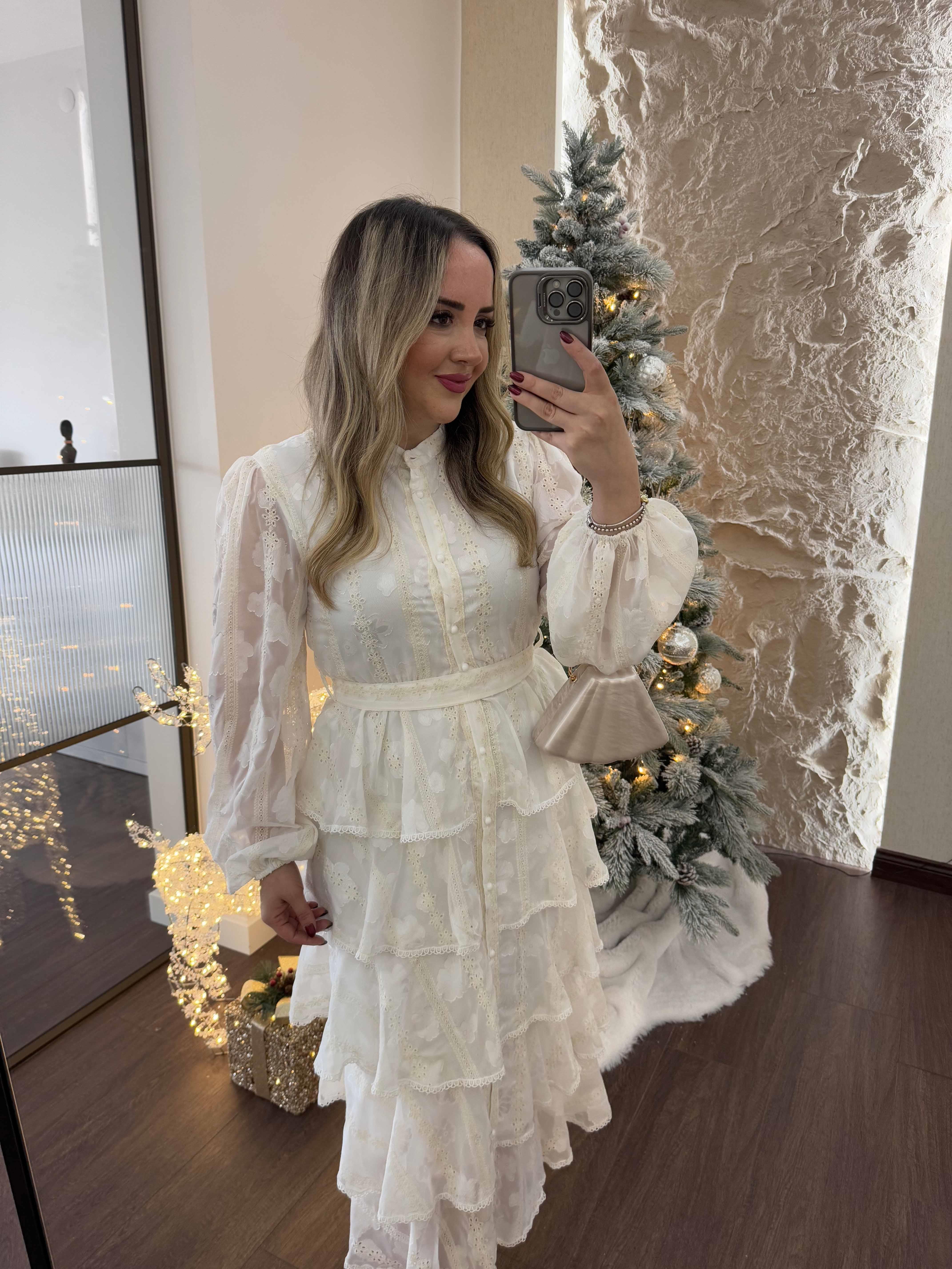 Diamond Beyaz Çiçekli Şifon Elbise