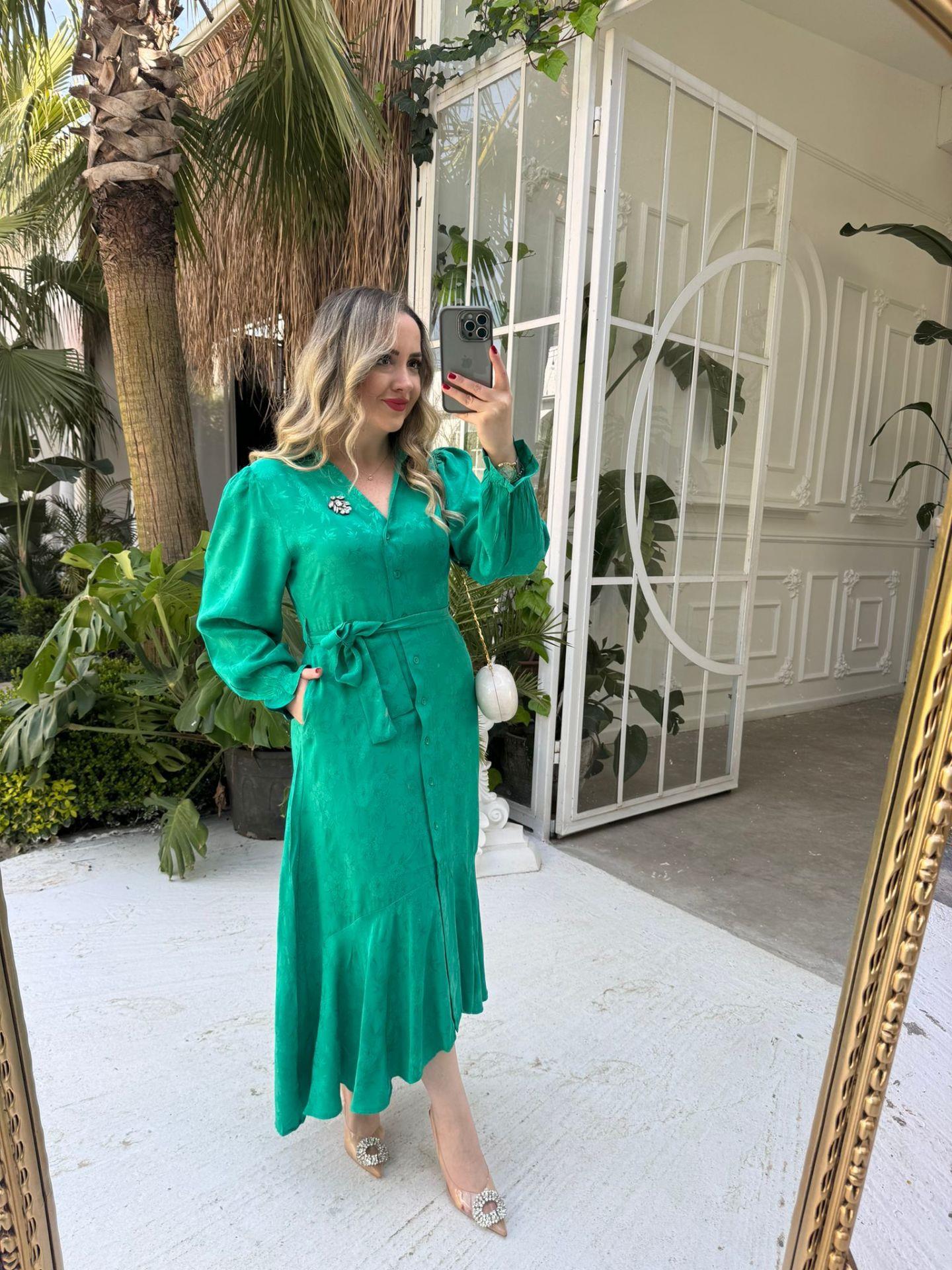 DİVA TAŞ BROŞLU SATEN ELBİSE YEŞİL