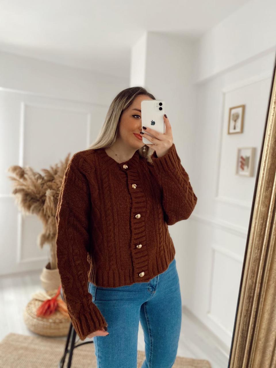 DÜĞME DETAY YUMOŞ YÜN HİRKA KAHVERENGİ