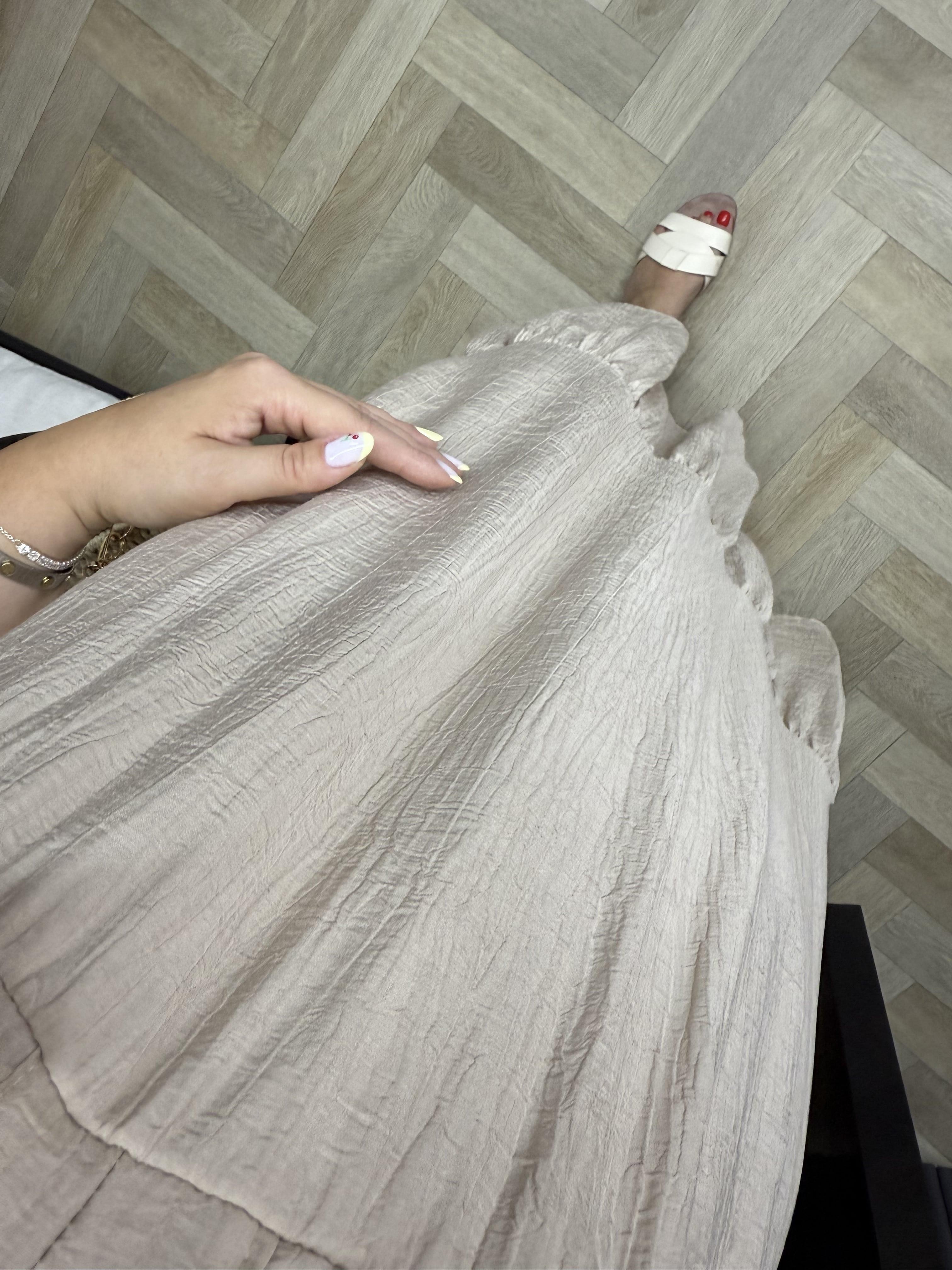 Fırfır Yaka Detaylı Tensel Elbise Bej